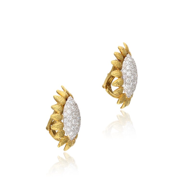 David Webb 2.65 Carat Round Brilliant G VS1 Diamond 18 Karat Yellow Gold Clip On Earring