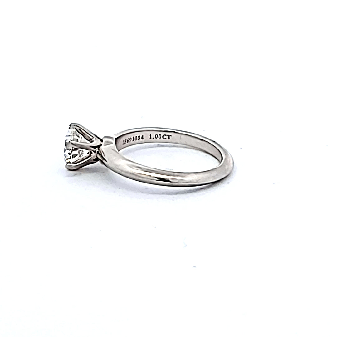 Tiffany & Co 1.30 Carat Round Brilliant G VVS2 Diamond Platinum Engagement Ring