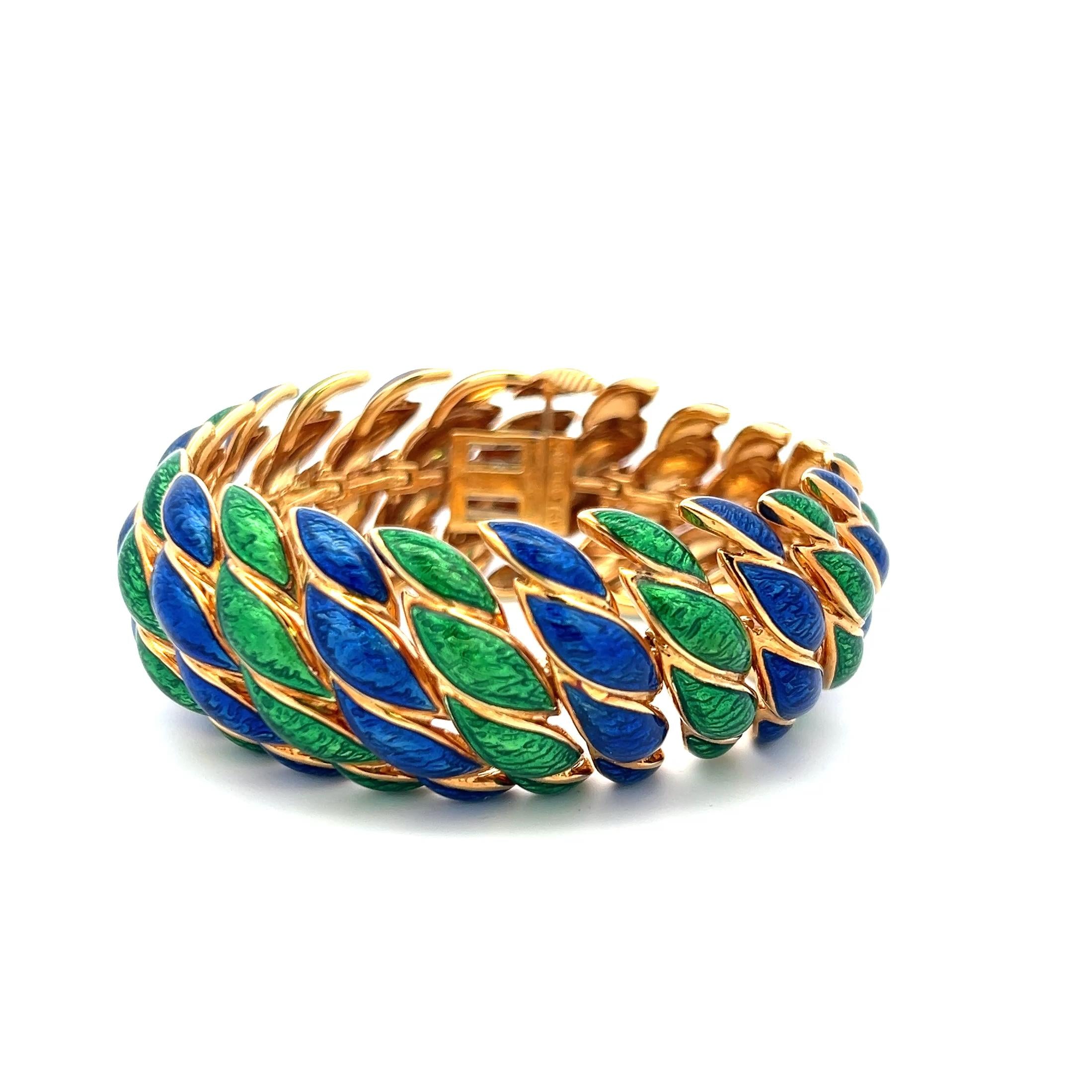 David Webb Vintage 97.20 Grams Enamel and 18 Karat Yellow Gold Link Bracelet