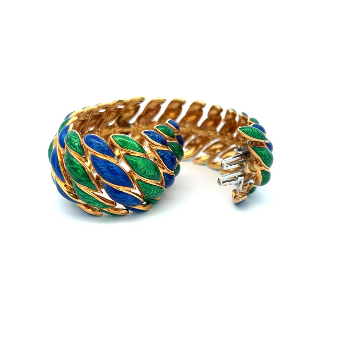 David Webb Vintage 97.20 Grams Enamel and 18 Karat Yellow Gold Link Bracelet