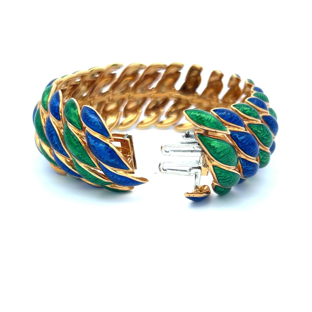 David Webb Vintage 97.20 Grams Enamel and 18 Karat Yellow Gold Link Bracelet