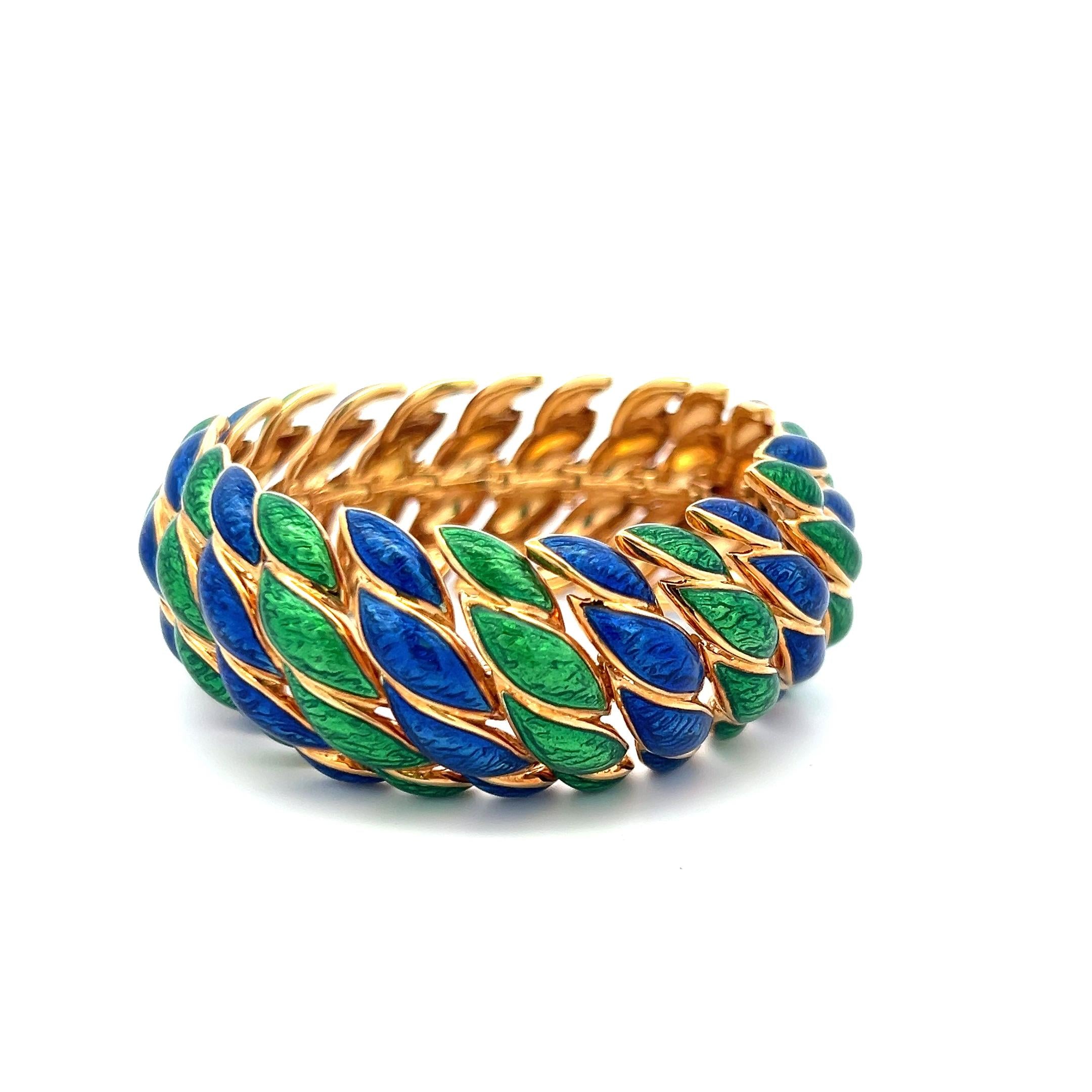 David Webb Vintage 97.20 Grams Enamel and 18 Karat Yellow Gold Link Bracelet