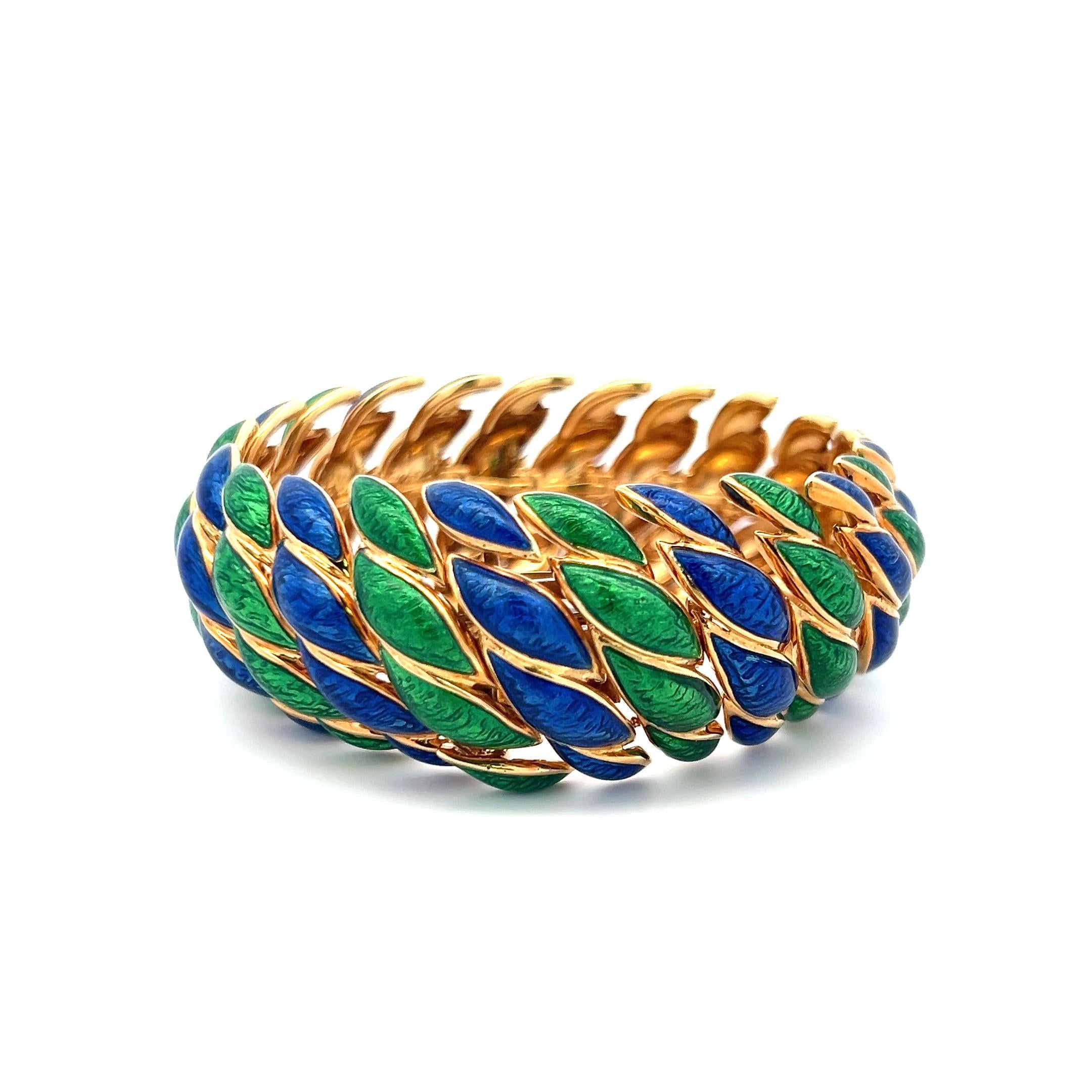 David Webb Vintage 97.20 Grams Enamel and 18 Karat Yellow Gold Link Bracelet