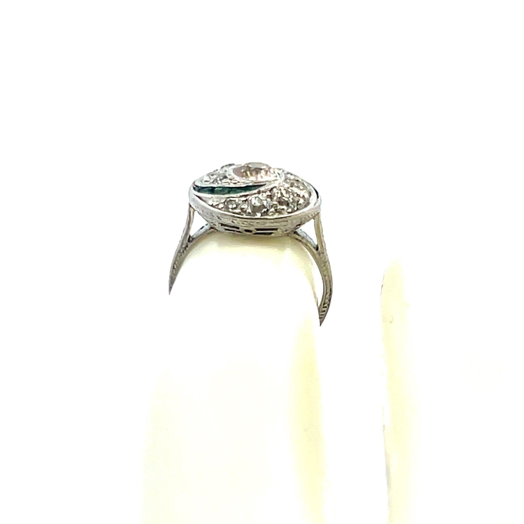 1.22 Carat Old European Cut W-K SI1-SI2 Diamond Platinum Art Deco Ring