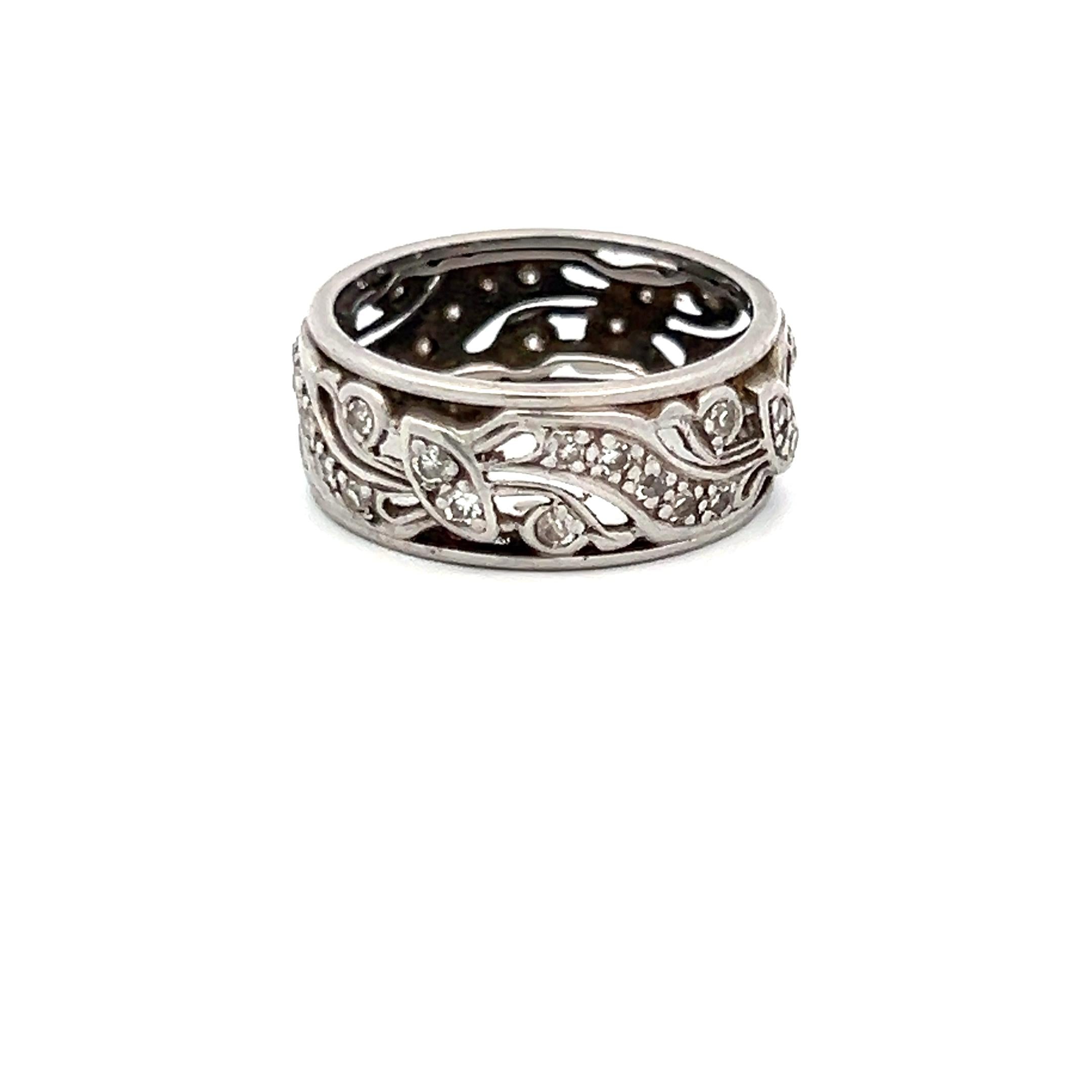 0.36 Carat Round Brilliant I SI1 Diamond Platinum Band Ring