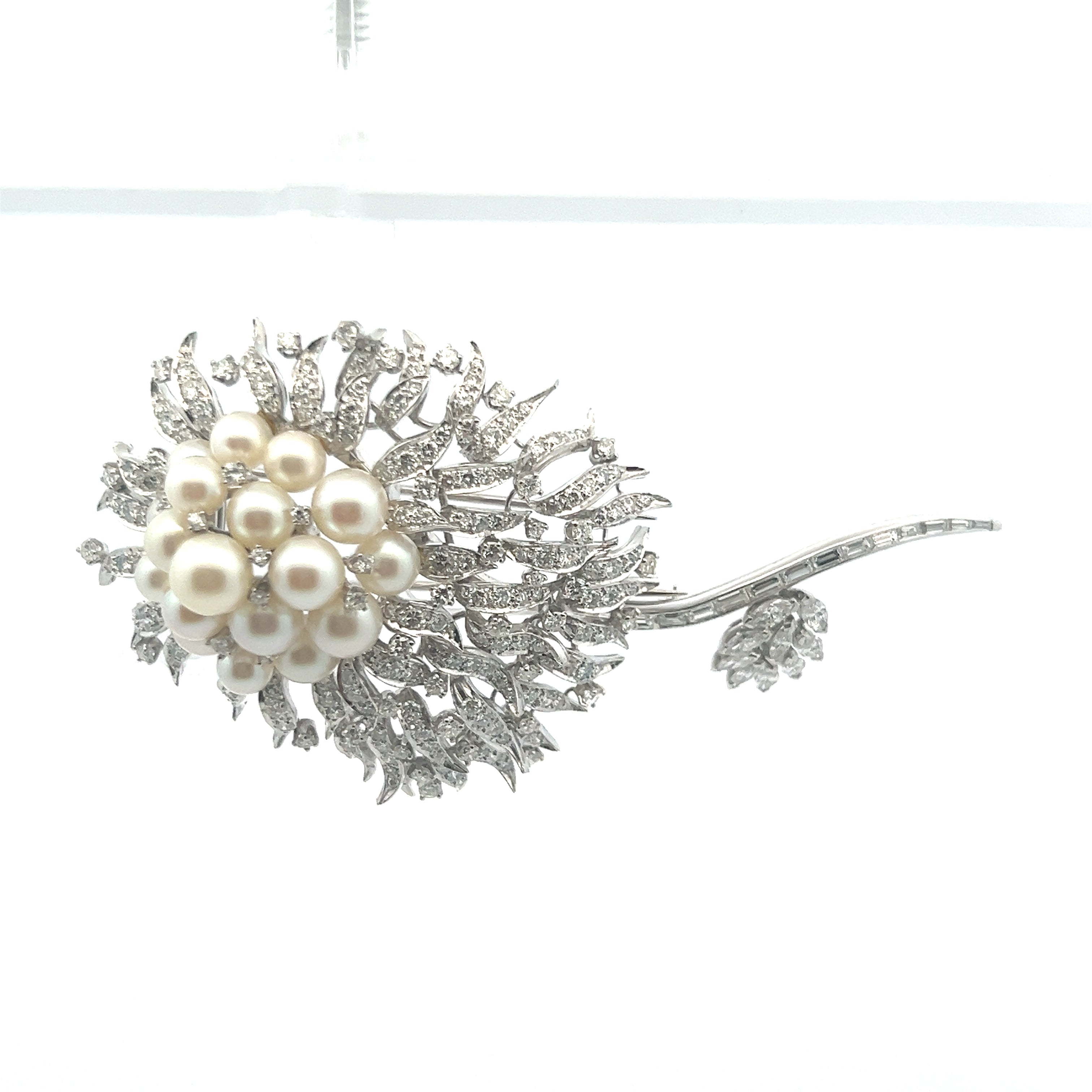 3.15 Carat Mixed Cut H VS1 Diamond White Platinum Pearl Pin
