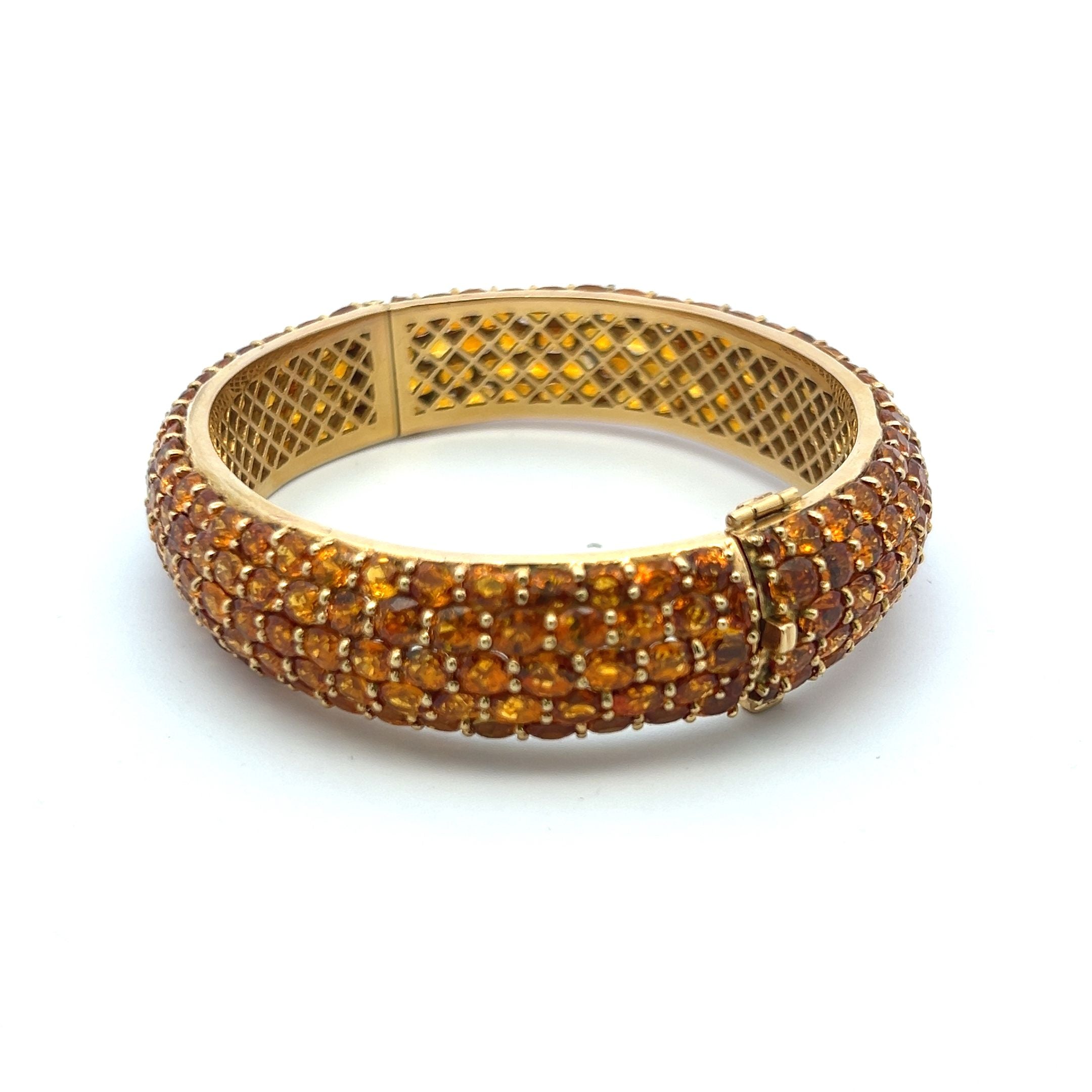 60.00 Carat Oval Shape Yellow Sapphire 18 Karat Yellow Gold Bangle Bracelet
