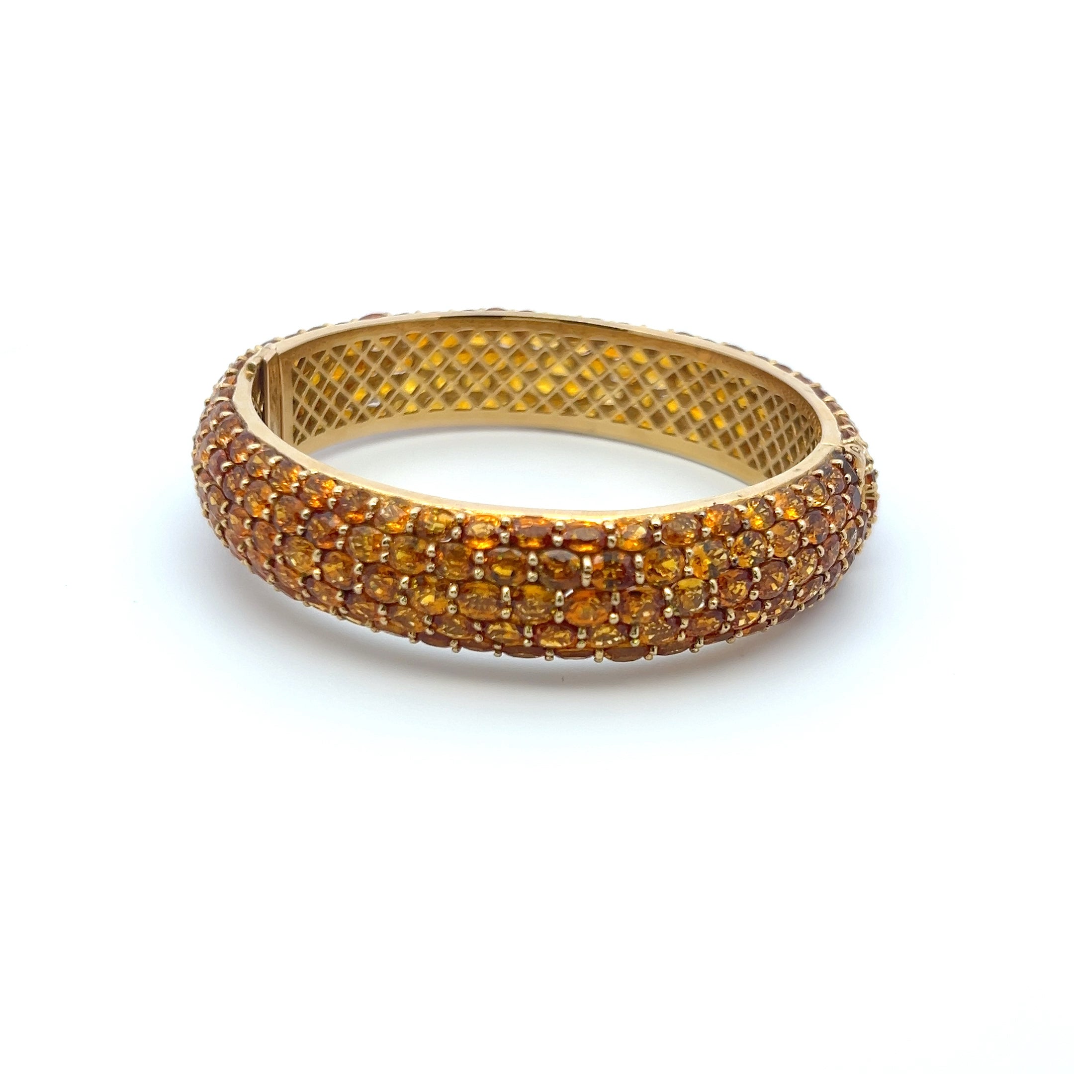60.00 Carat Oval Shape Yellow Sapphire 18 Karat Yellow Gold Bangle Bracelet