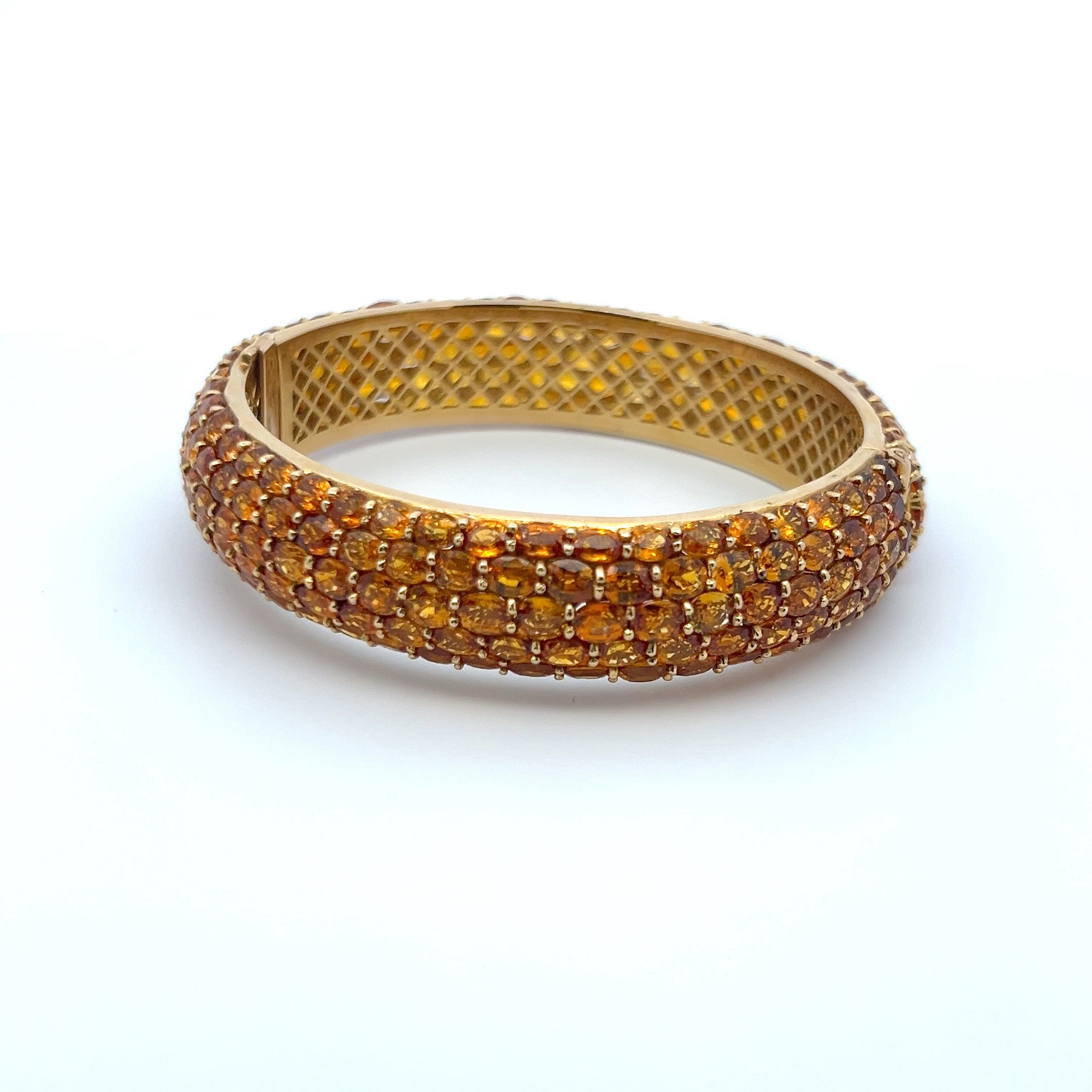 60.00 Carat Oval Shape Yellow Sapphire 18 Karat Yellow Gold Bangle Bracelet
