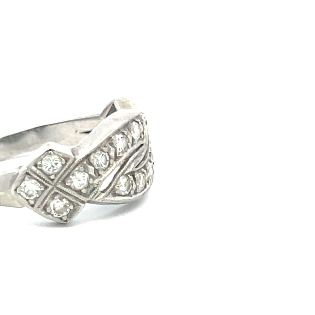 0.40 Carat Round Brilliant I VS Diamond Platinum Band Ring