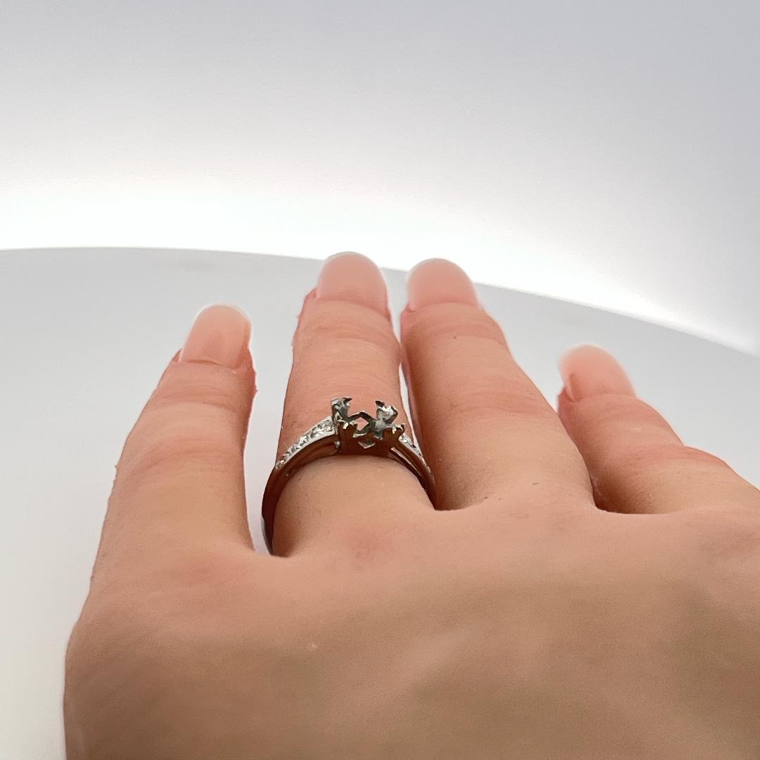 0.36 Carat Round Brilliant H VS Diamond Platinum Semi Mount Ring