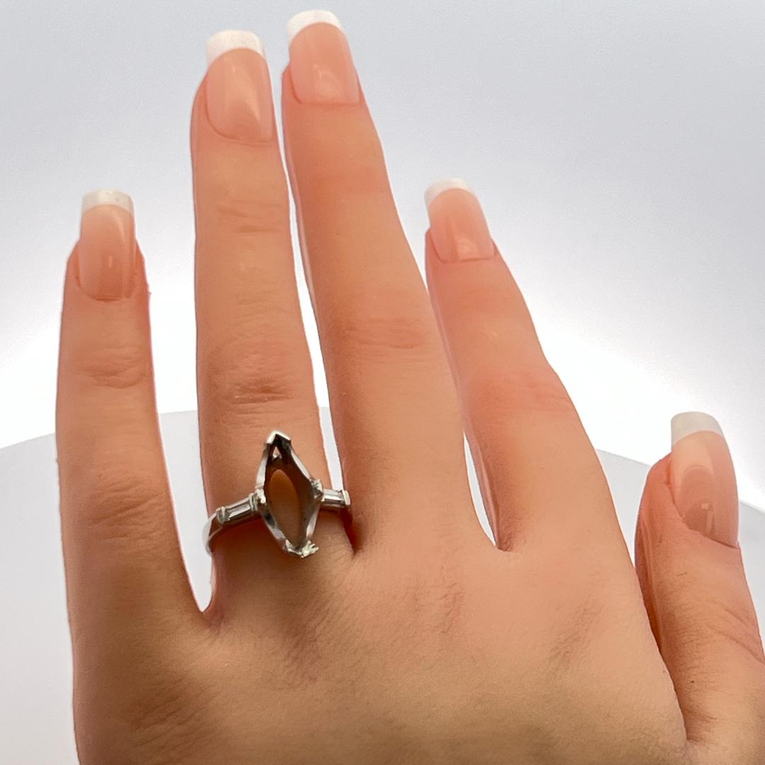 0.20 Carat Baguette Shape G VS Diamond Platinum Semi Mount Ring