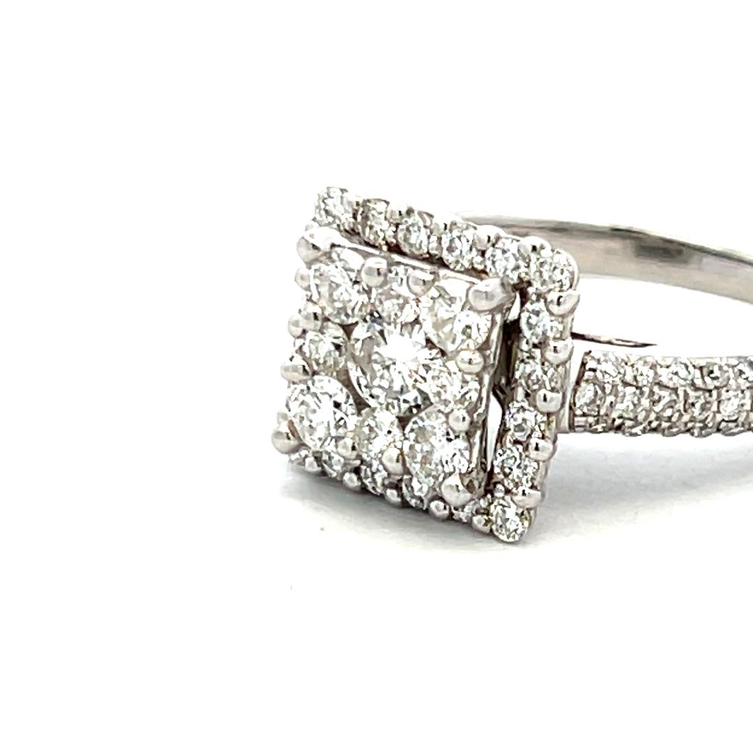 1.35 Carat Round Brilliant I VS1 Diamond 14 Karat White Gold Engagement Ring