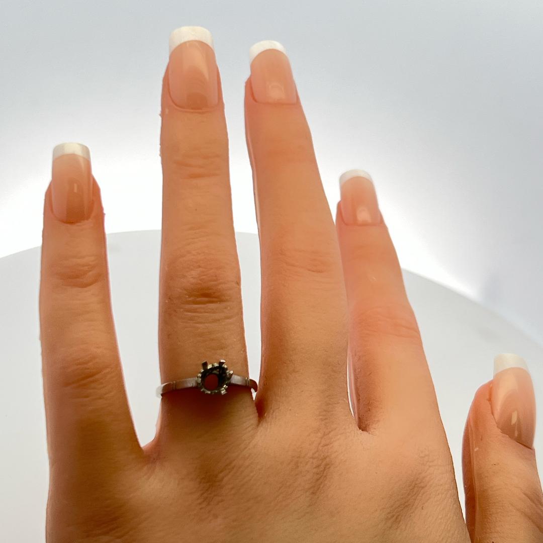Platinum Semi Mount Ring Size 7 Holds 0.75 carat center Stone