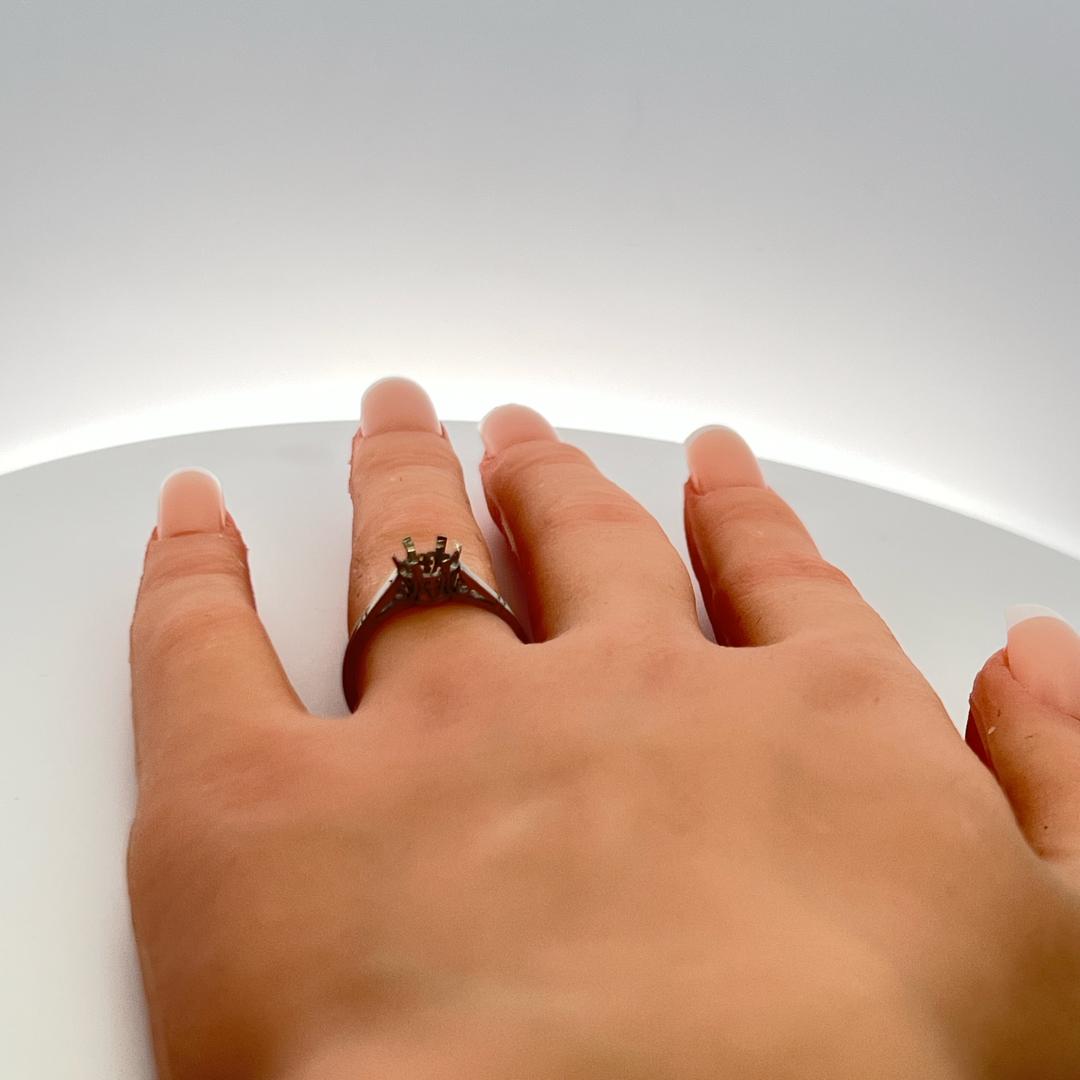 Platinum Semi Mount Ring Size 7 Holds 0.75 carat center Stone