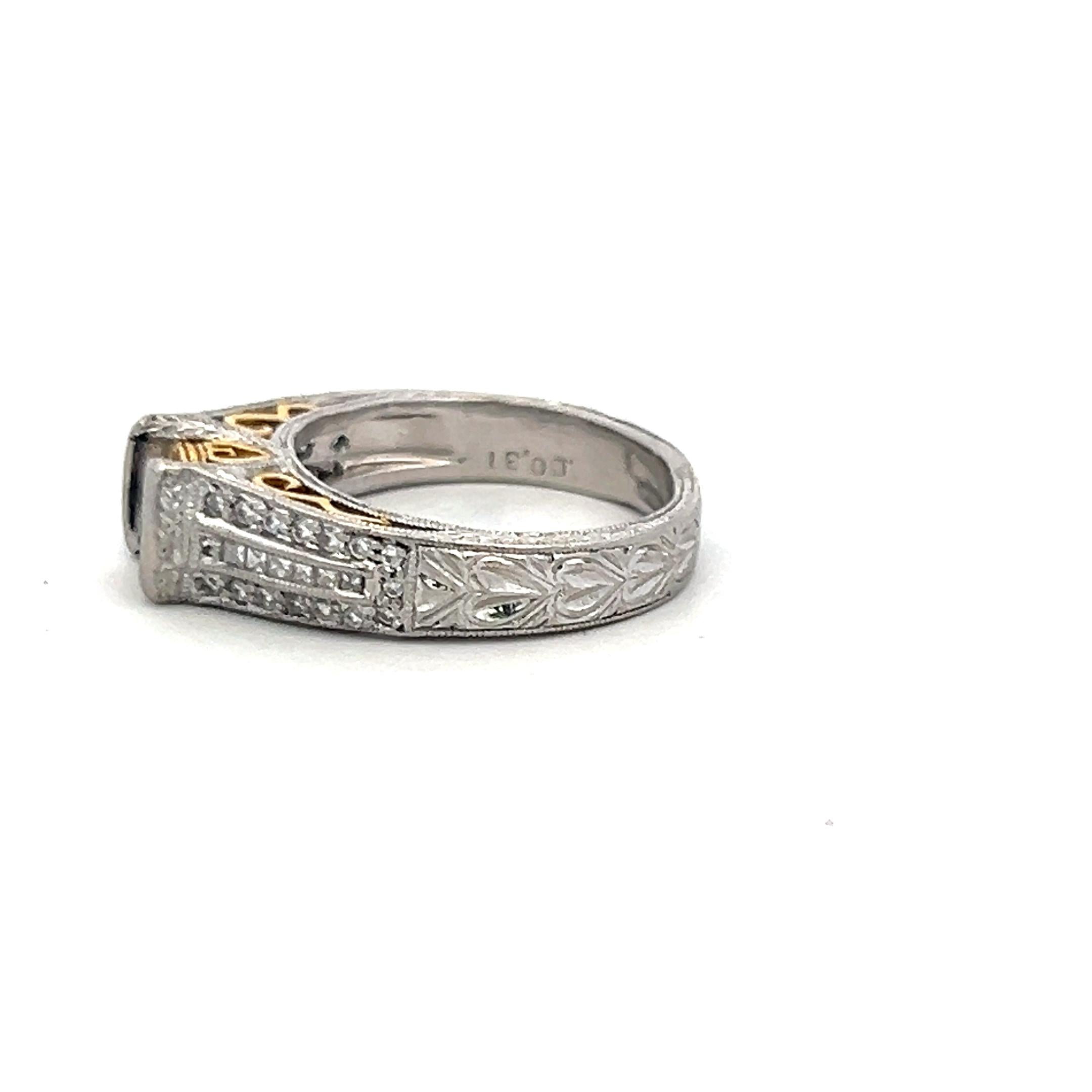 0.31 Carat Round Brilliant and Princess Cut Diamond 14K Gold Semi Mount Ring