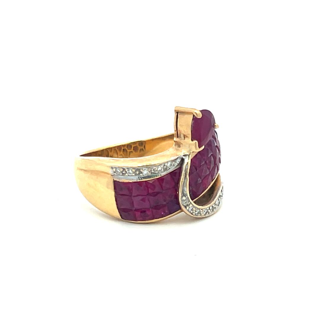 3.90 Carat Ruby 0.10 Carat Round Brilliant Diamond 18K Yellow Gold Cocktail Ring