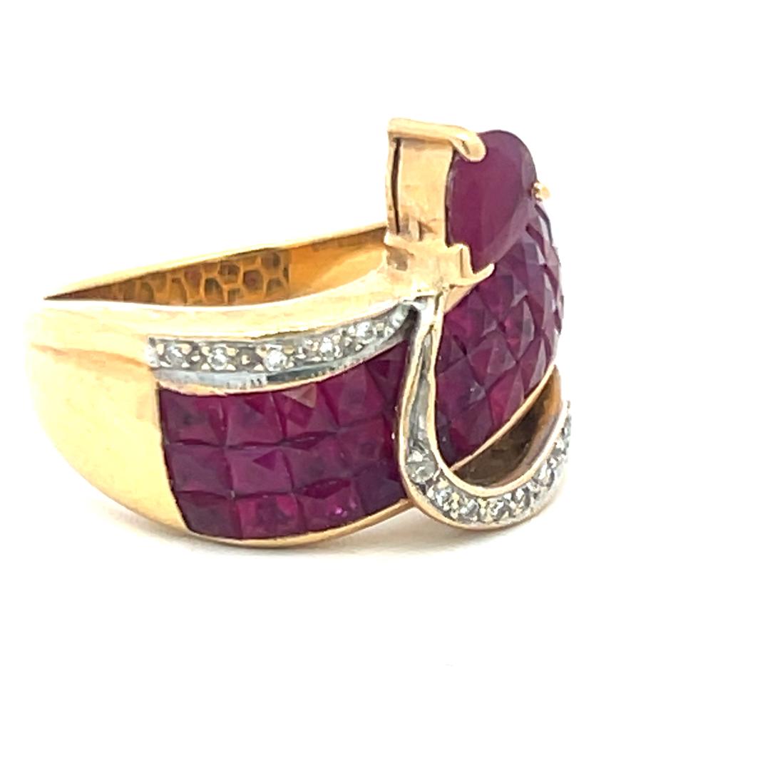3.90 Carat Ruby 0.10 Carat Round Brilliant Diamond 18K Yellow Gold Cocktail Ring