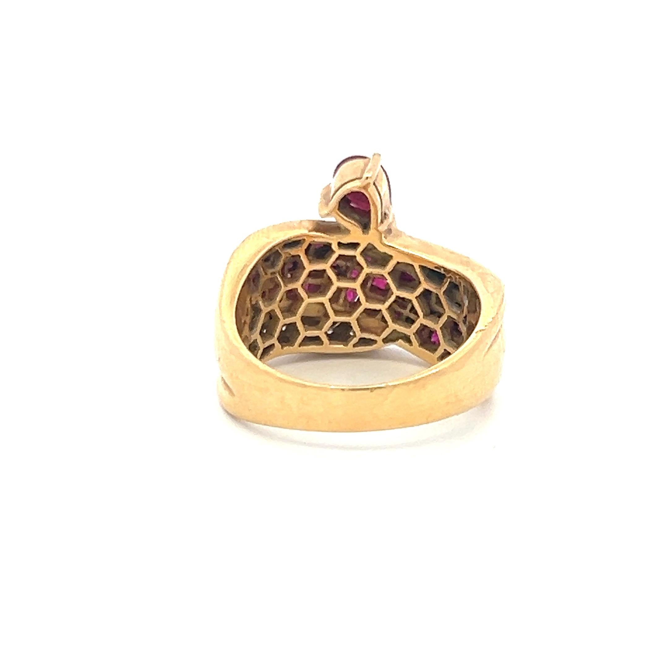 3.90 Carat Ruby 0.10 Carat Round Brilliant Diamond 18K Yellow Gold Cocktail Ring