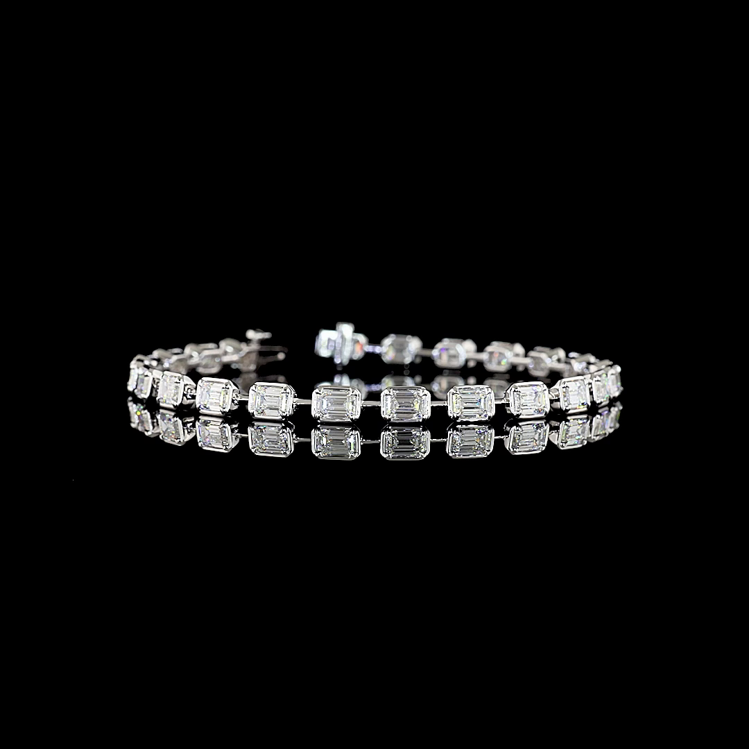 Lab-Grown 7.06 Carat Emerald E-VS2 Diamond 14K White Gold Station Bracelet