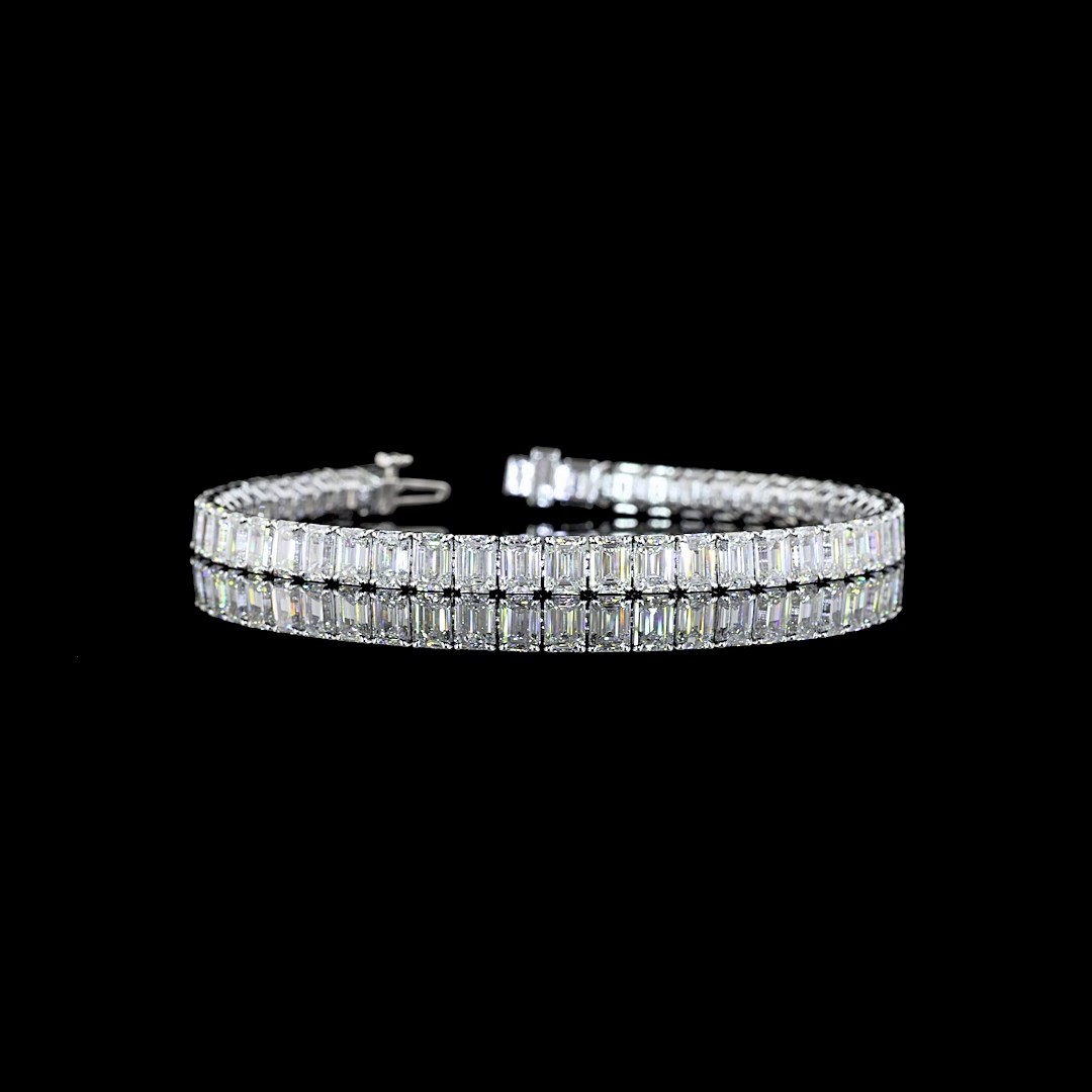 Lab-Grown 15.74 Carat Emerald E-VS Diamond 14K White Gold Tennis Bracelet