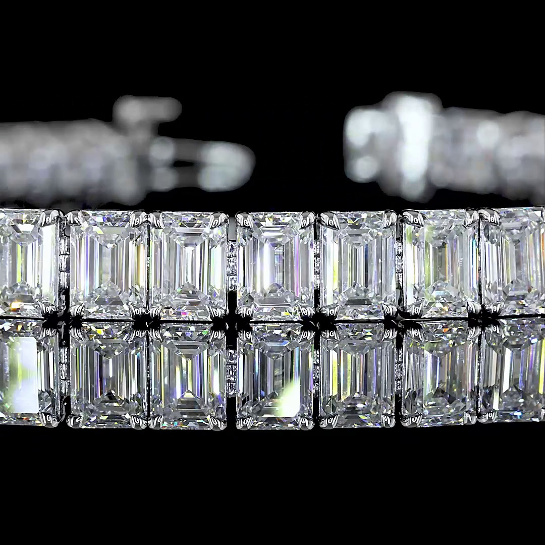 Lab-Grown 15.74 Carat Emerald E-VS Diamond 14K White Gold Tennis Bracelet