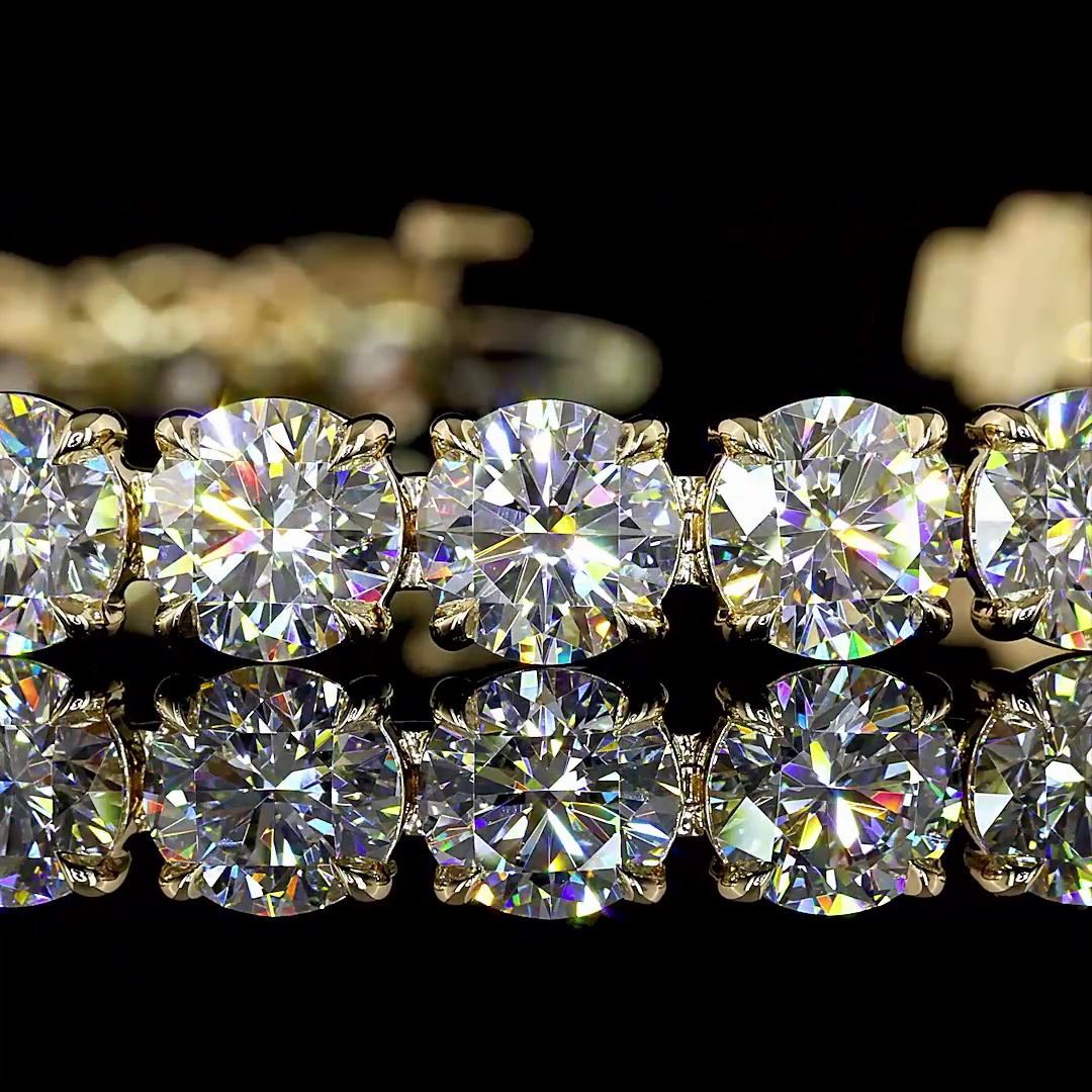 Lab-Grown 21.27 Carat Round D-VS1 Diamond 14K Yellow Gold Tennis Bracelet
