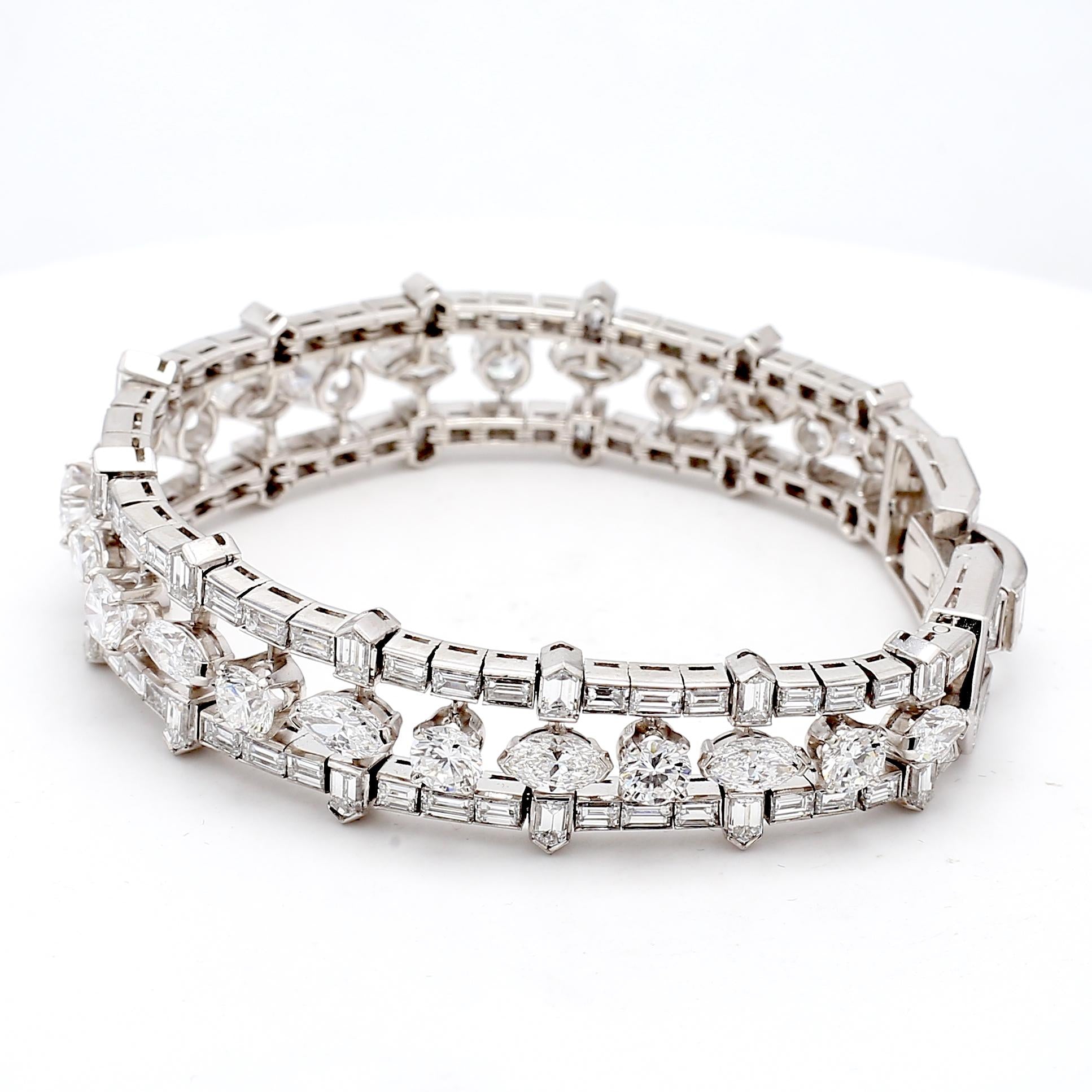Van Cleef & Arpels 28.00 Carat E VVS1 Diamond Platinum 1960'S Bracelet