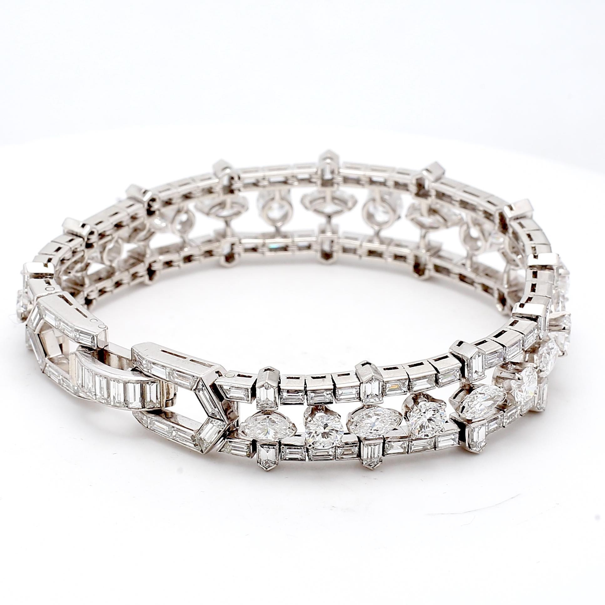 Van Cleef & Arpels 28.00 Carat E VVS1 Diamond Platinum 1960'S Bracelet
