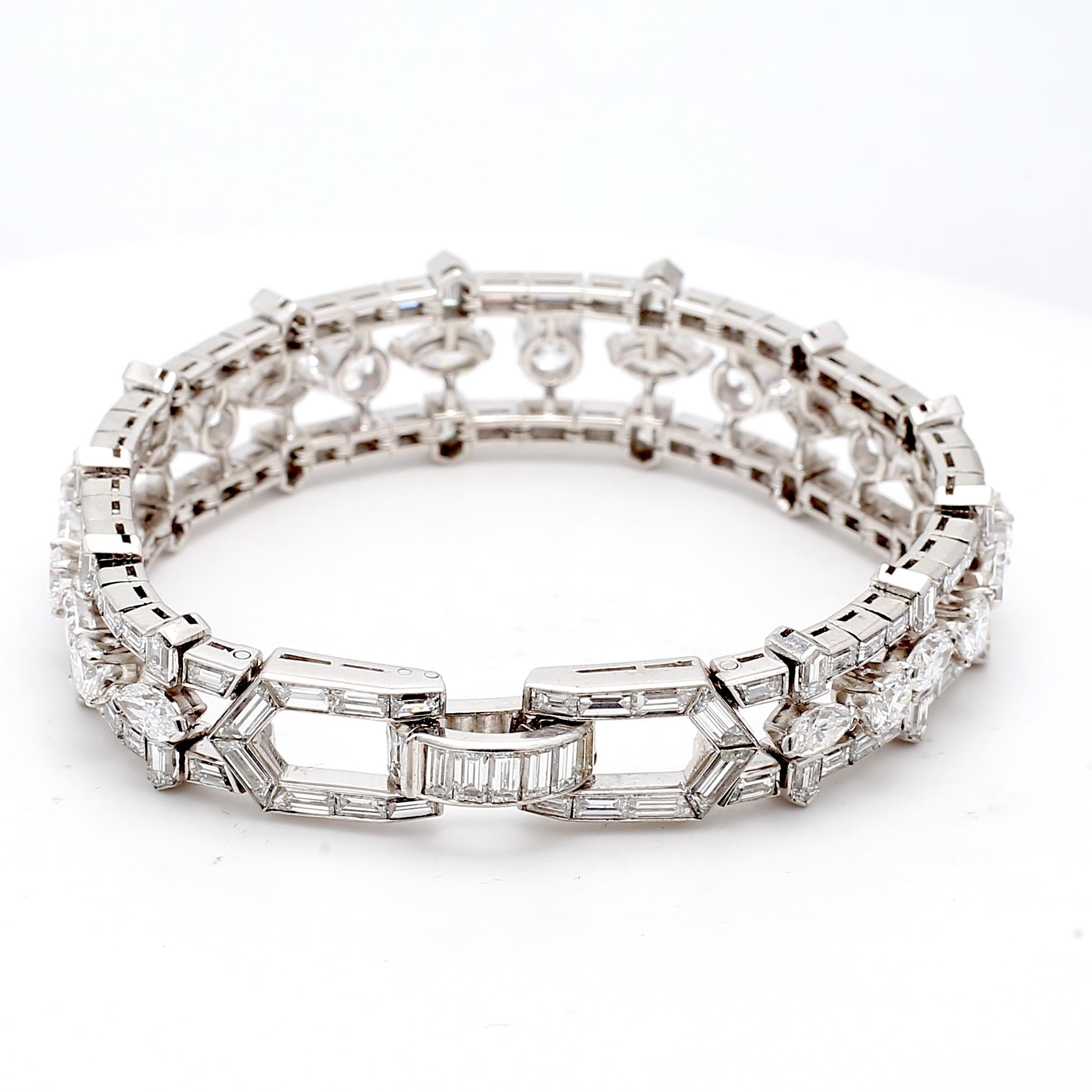 Van Cleef & Arpels 28.00 Carat E VVS1 Diamond Platinum 1960'S Bracelet