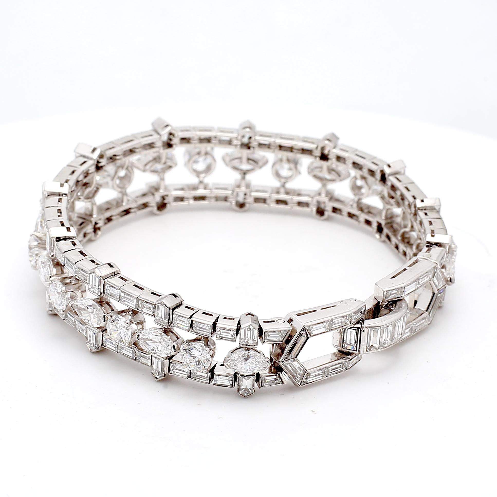 Van Cleef & Arpels 28.00 Carat E VVS1 Diamond Platinum 1960'S Bracelet