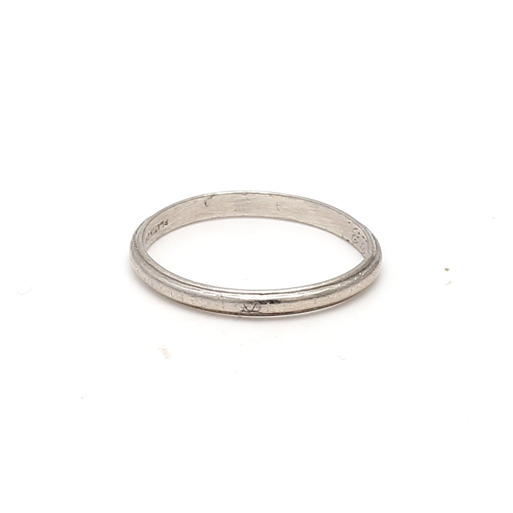 Vintage 2.00 Grams Size 7 Platinum Band Ring