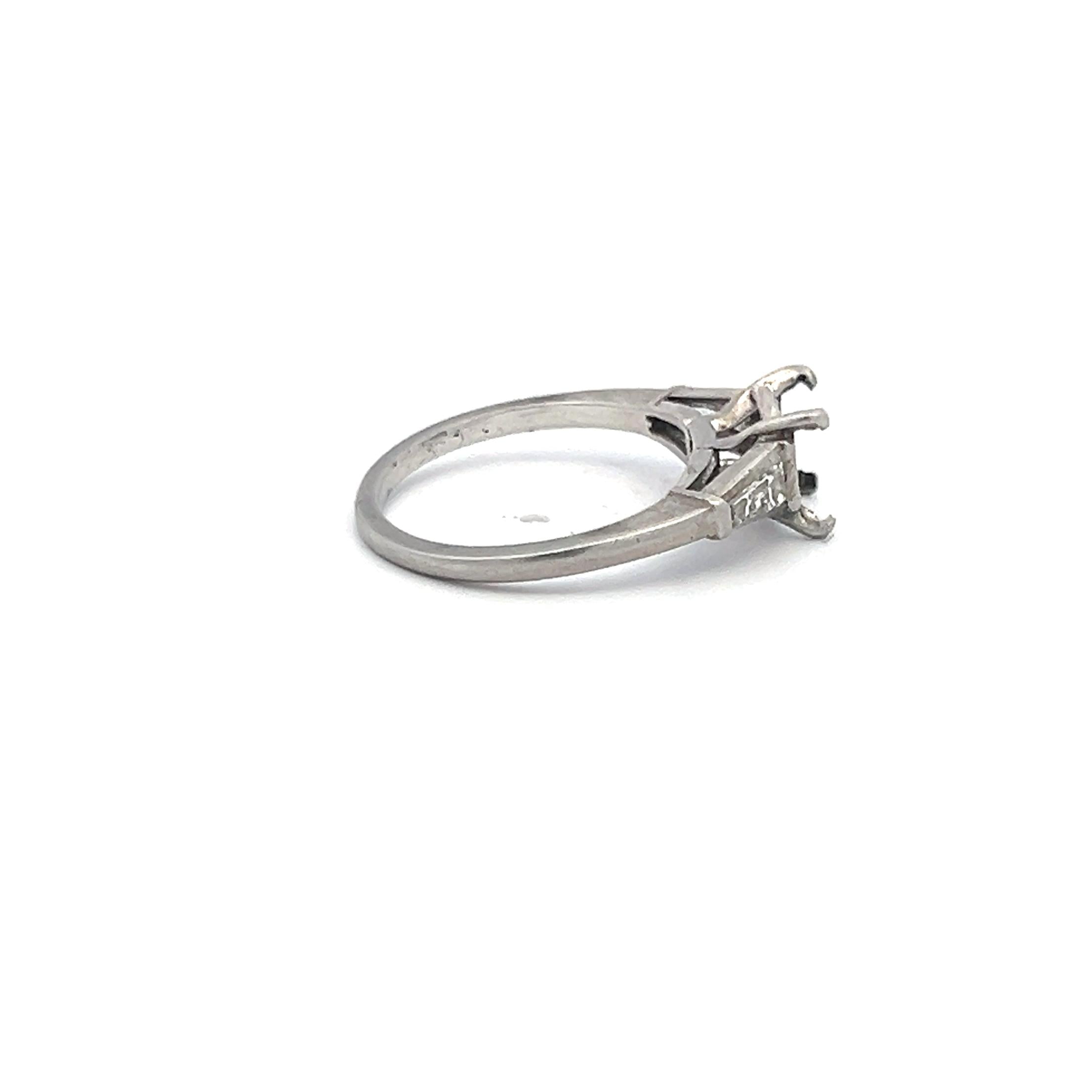 0.25ct Tapered Baguette Diamond Platinum Semi-Mount Ring (H VS1)