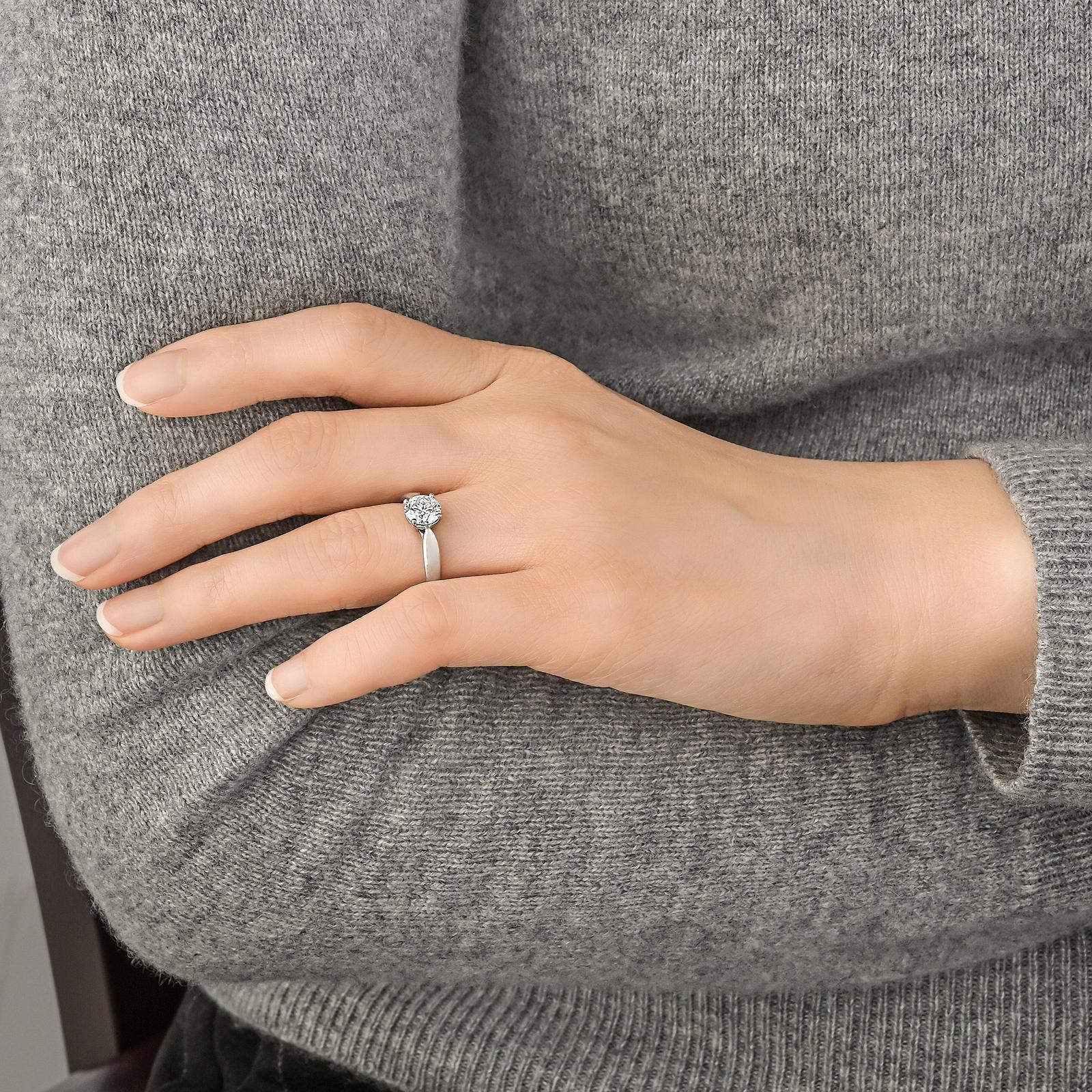 Tiffany and Co 1.03 Carat Diamond Platinum Engagement Ring