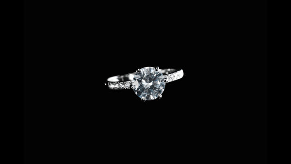 beautiful engagement ring with old european cut diamonds