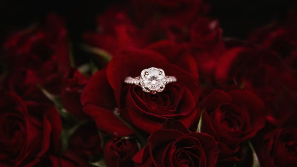 10 Best Valentines Day Gifts for Her in 2025: Diamond Jewelry