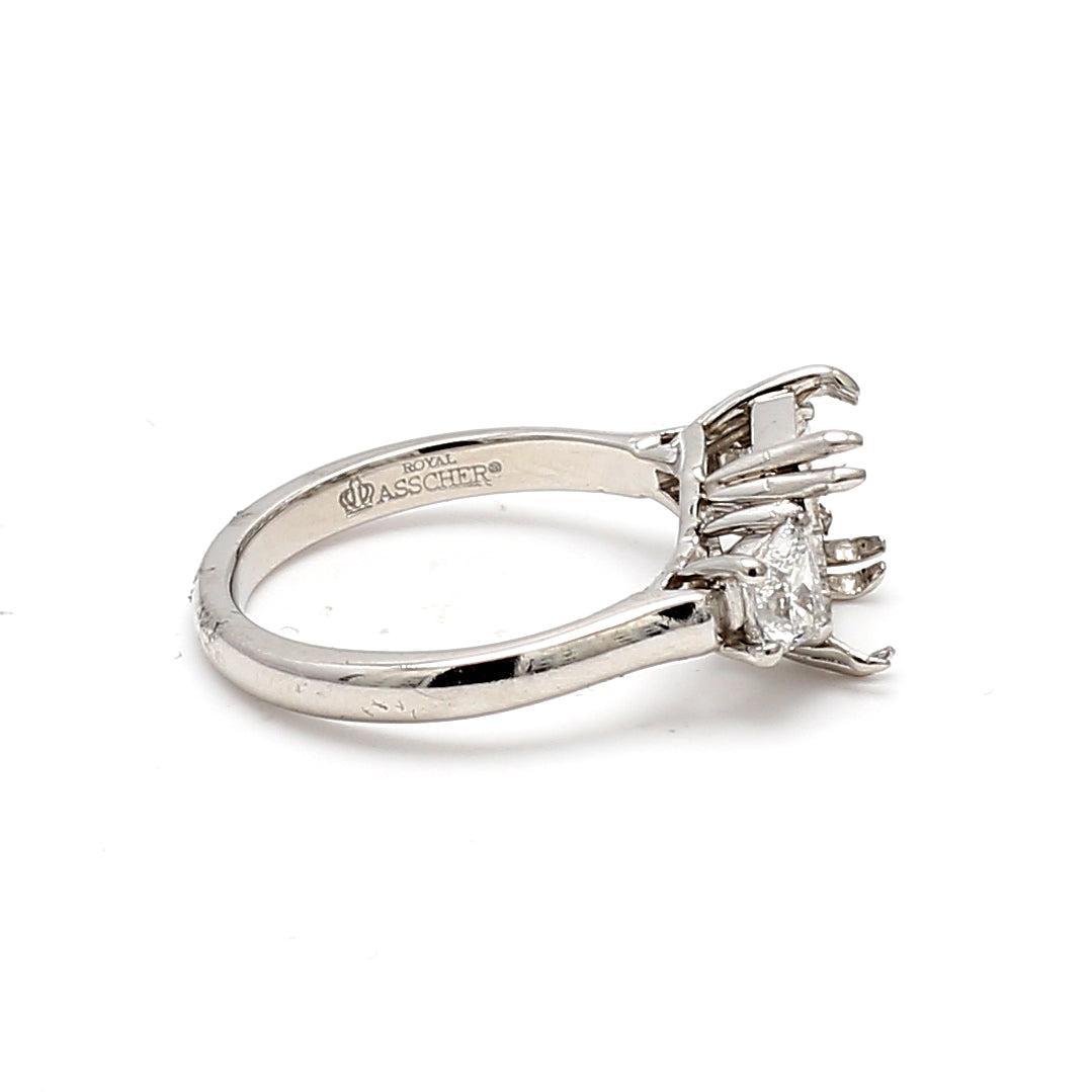 0.78 Carat Trapezoid Shape F-E VS2 Diamond Platinum Semi Mount Ring