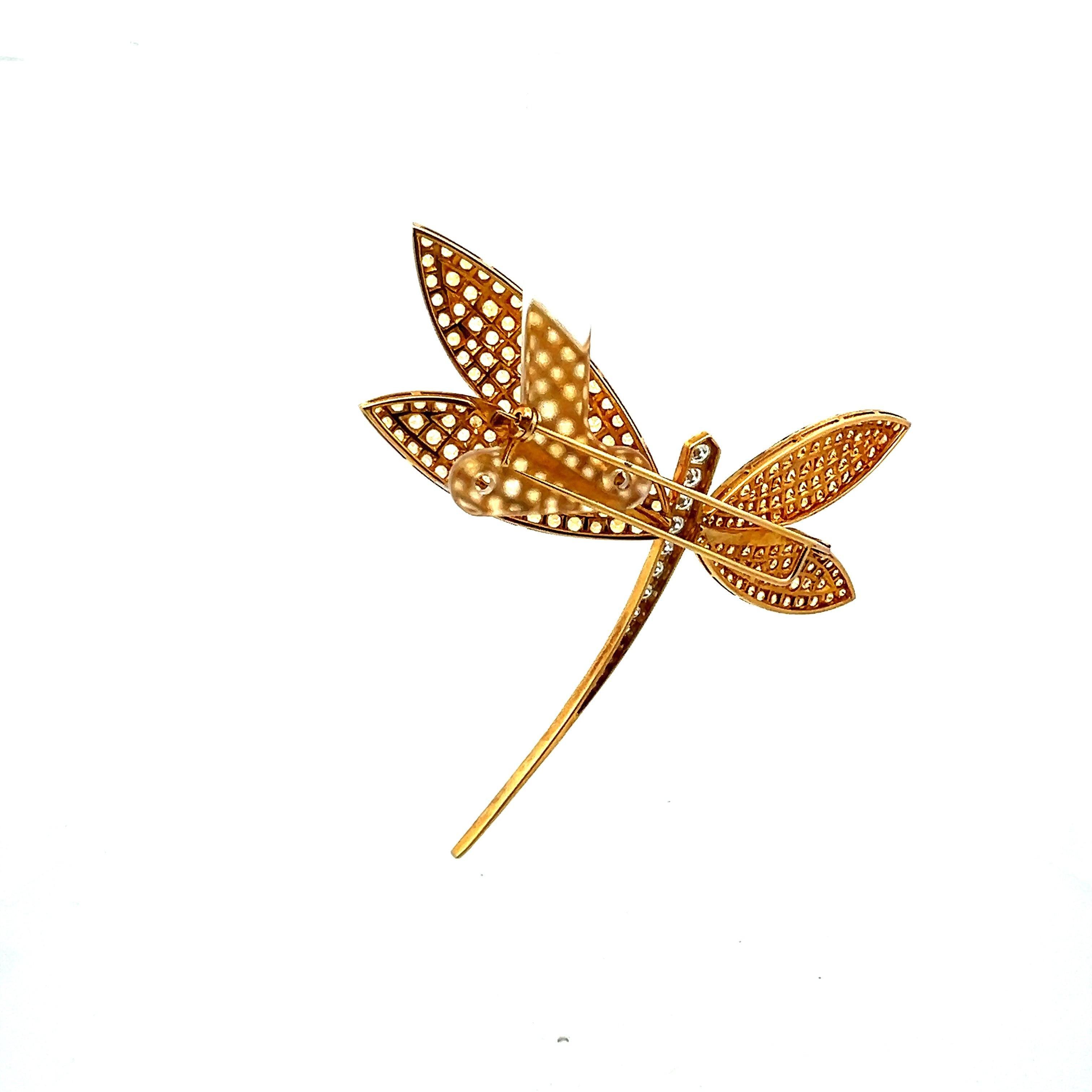 11.00 Carat Sapphire 1.10 Carat Round Diamond 18K Two Tone Gold Pin Brooch