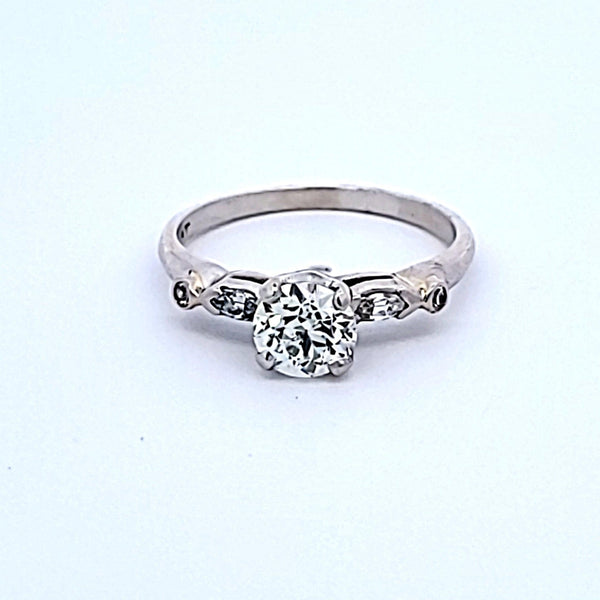 1.16 Carat Circular Brilliant Cut J VVS2 Diamond Platinum Engagement Ring