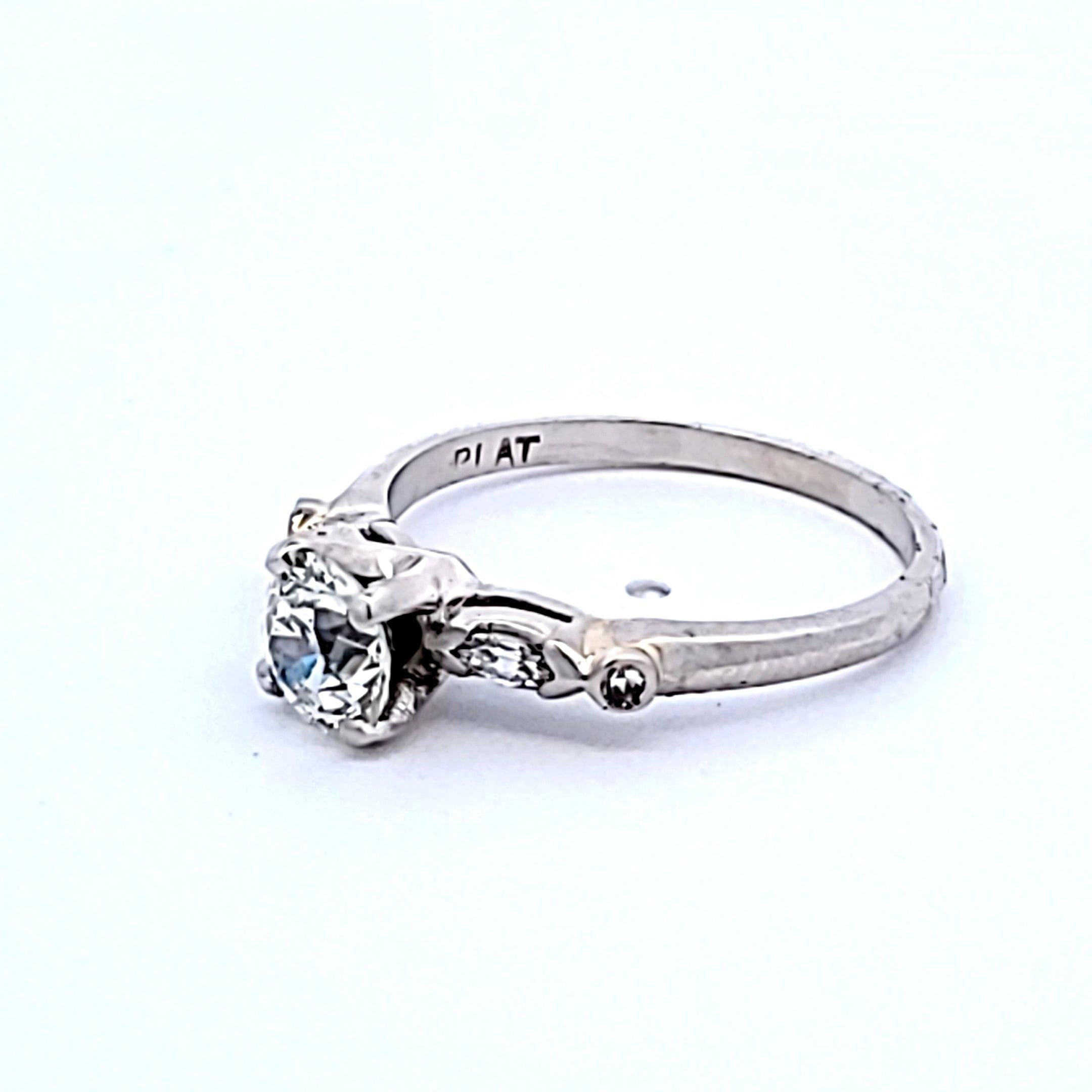 1.16 Carat Circular Brilliant Cut J VVS2 Diamond Platinum Engagement Ring