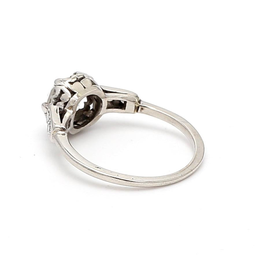 1.17 Carat Circular Brilliant Cut J VS2 Diamond Platinum Engagement Ring