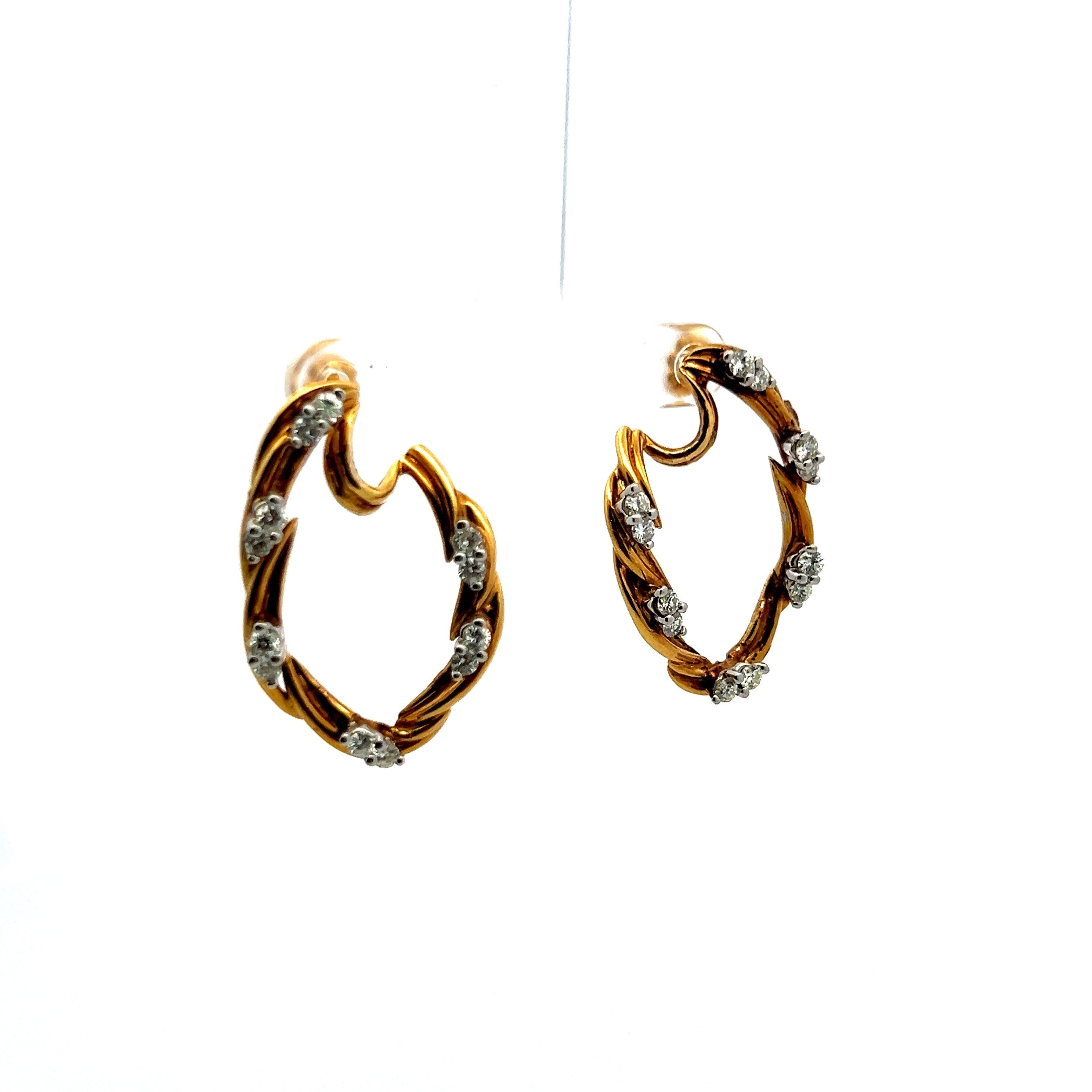 1.50 Carat Round Brilliant I VS1 Diamond 18 Karat Yellow Gold Dangling Earrings
