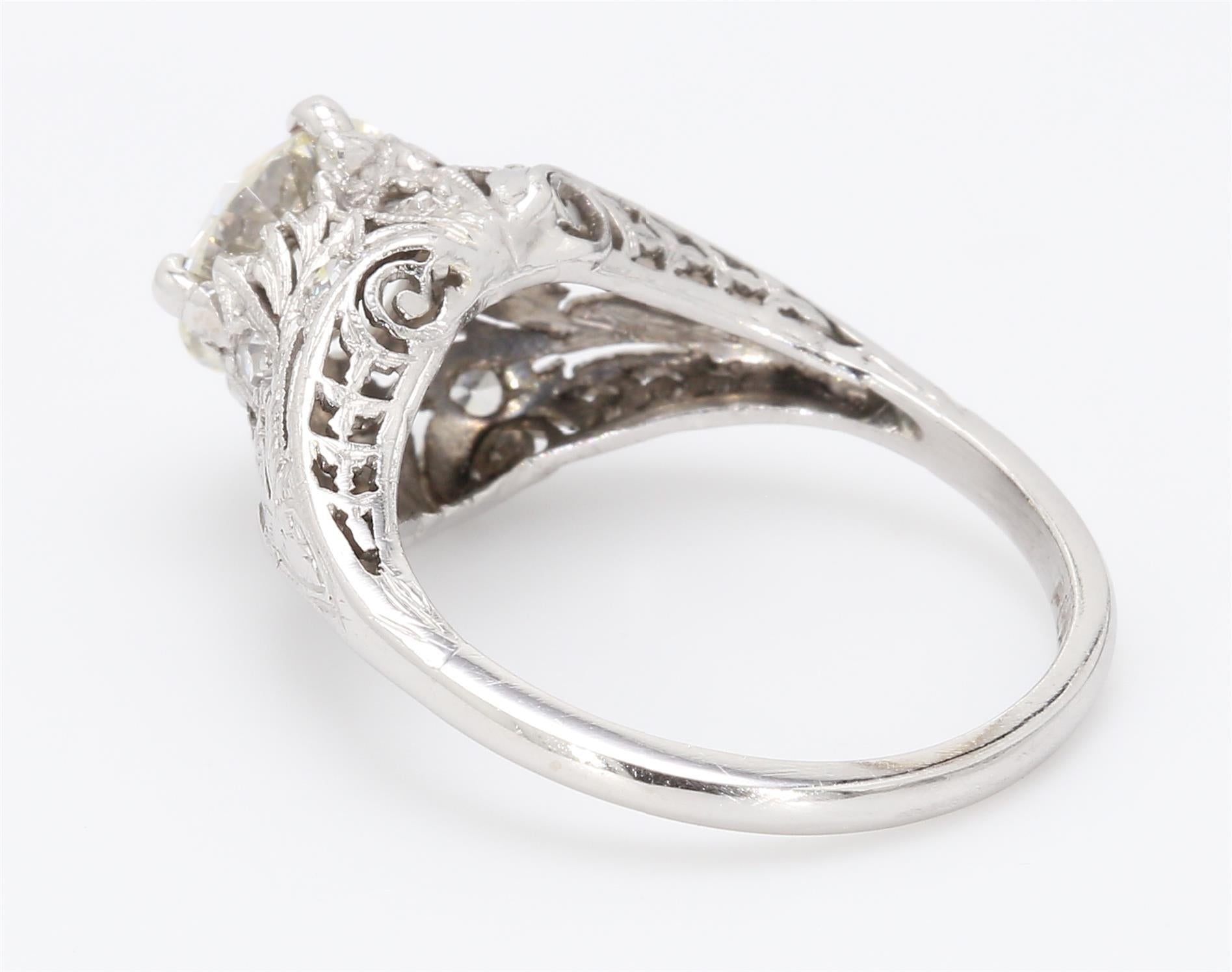 1.54 Carat Round Brilliant Shape J-VS1 Diamond Platinum Wedding Ring