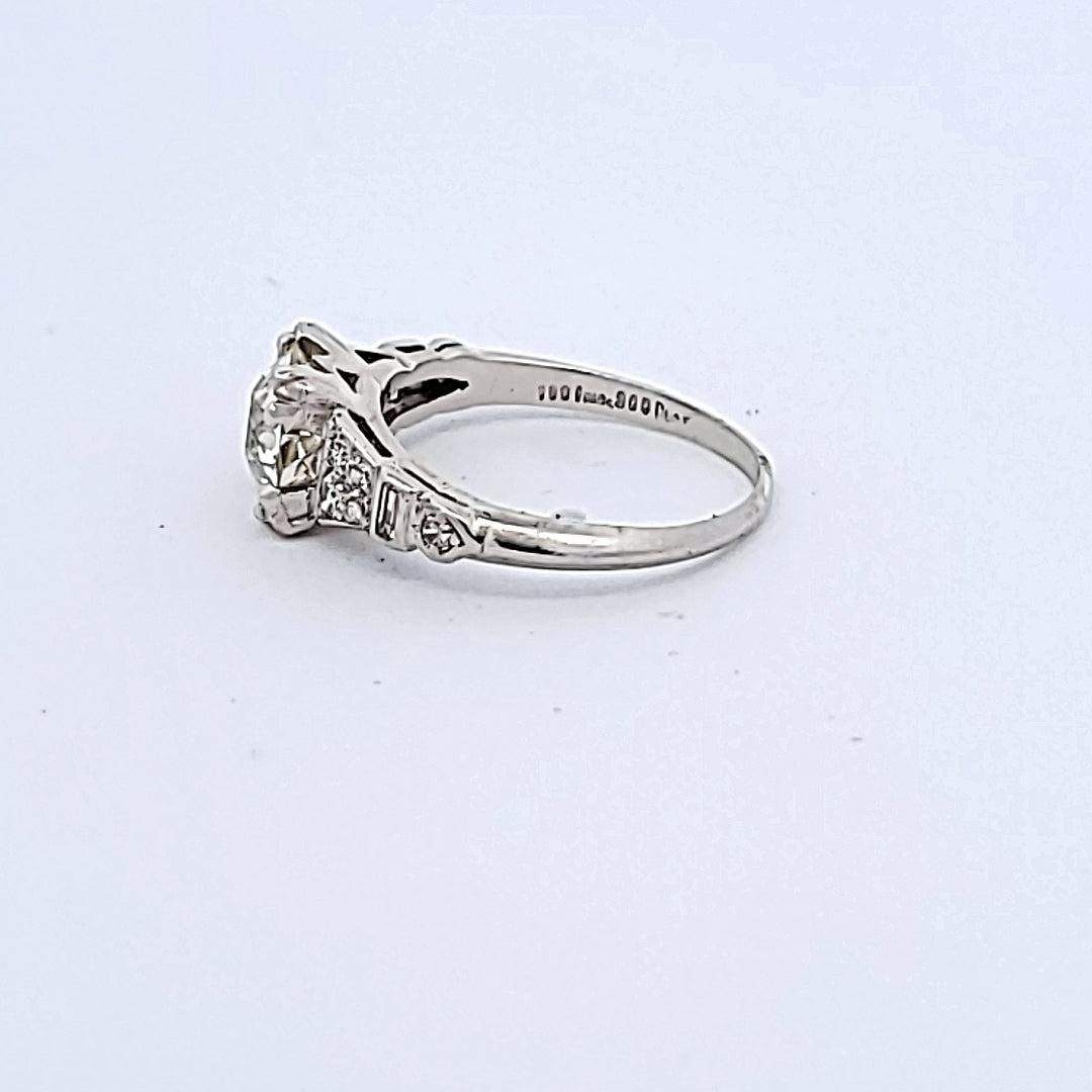 1.55 Carat Old European Cut M-VS2 Diamond Platinum Art Deco Ring