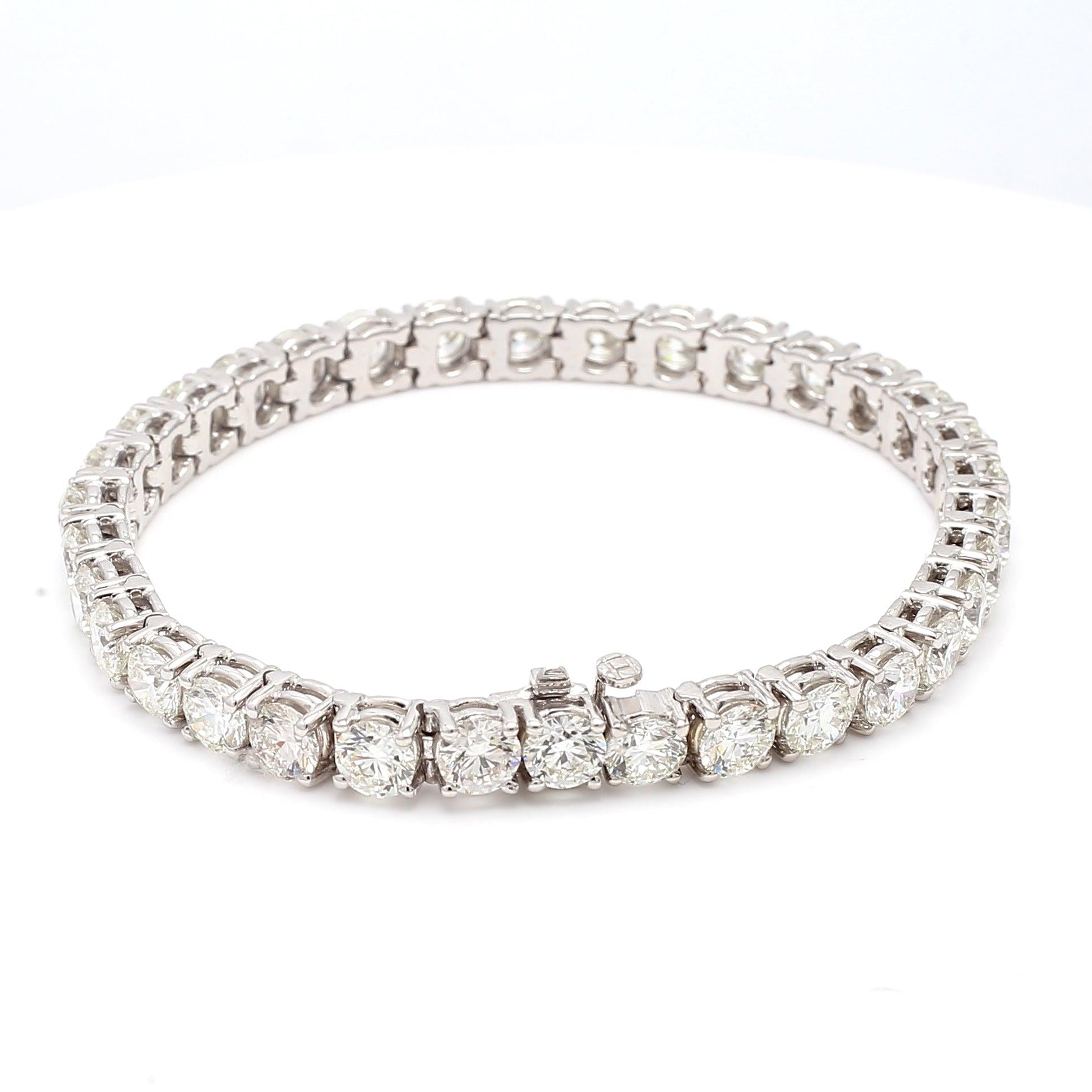 17.14 Carat Round Brilliant Shape I-VVS1-VS1 Diamond Platinum Bracelet