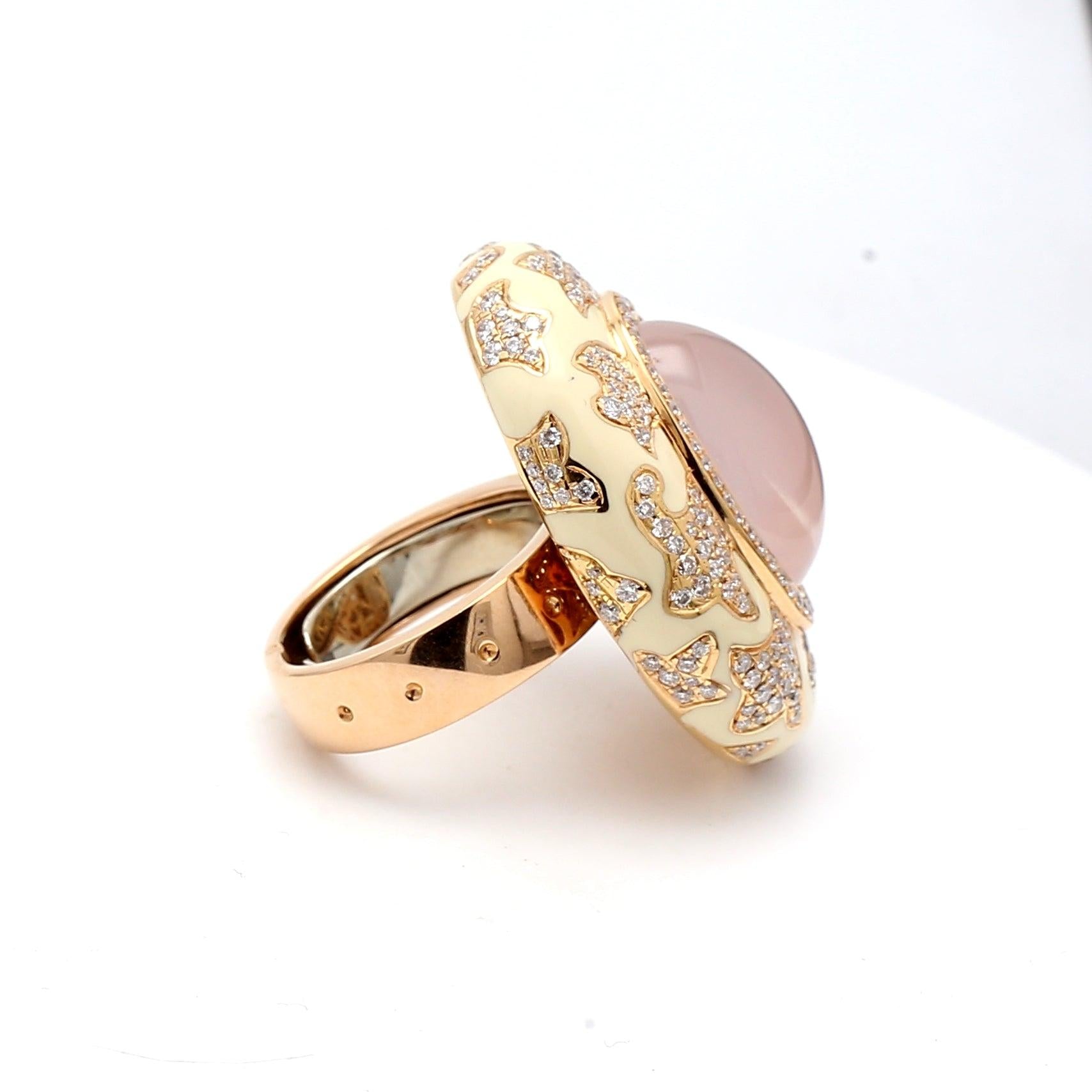 2.10 Carat Round Brilliant H SI1 Diamond Quartz Enamel 18 Karat Gold Cocktail Ri