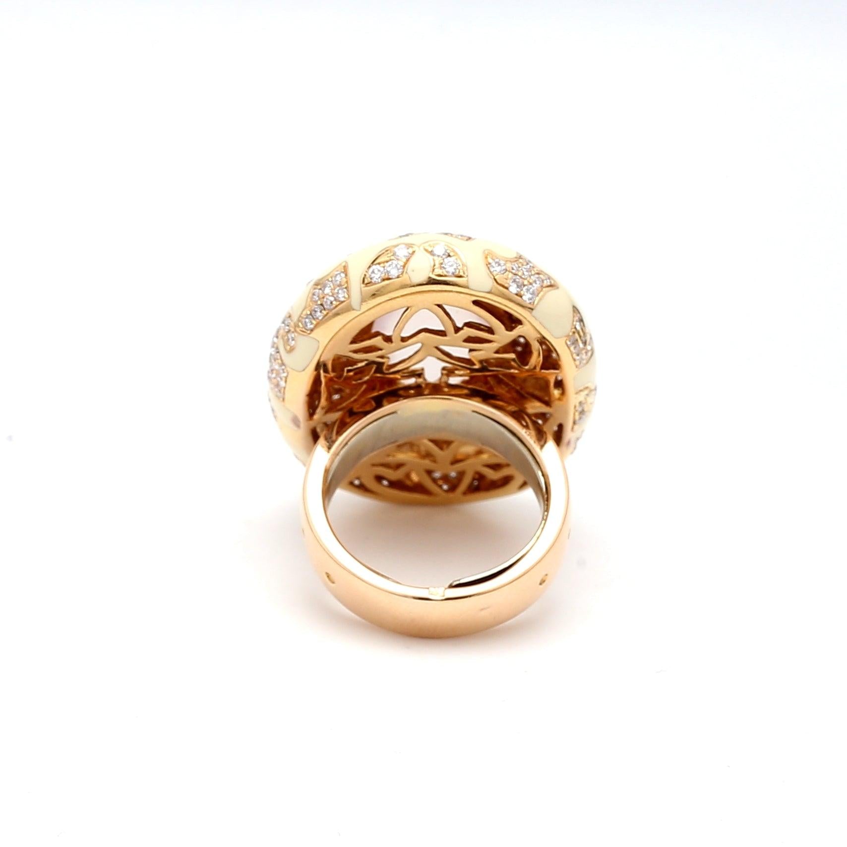 2.10 Carat Round Brilliant H SI1 Diamond Quartz Enamel 18 Karat Gold Cocktail Ri