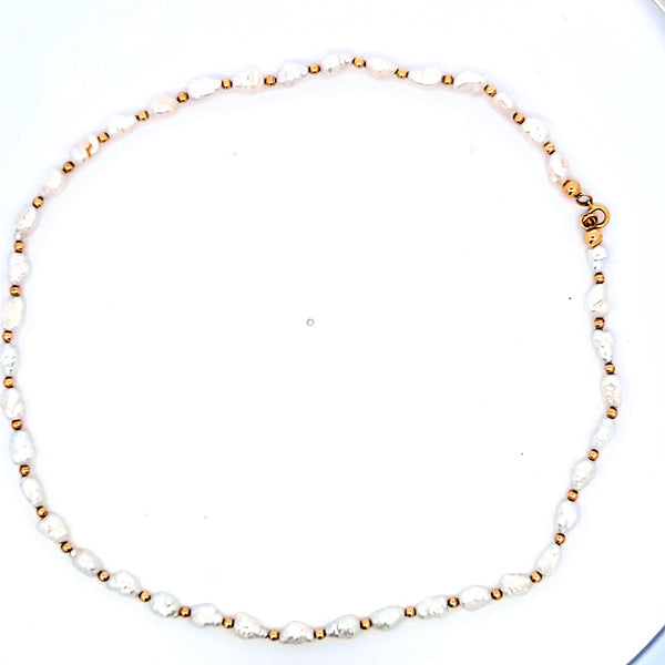 Vintage 9.00 Grams 14 Karat Yellow Gold Pearl Beed Necklace