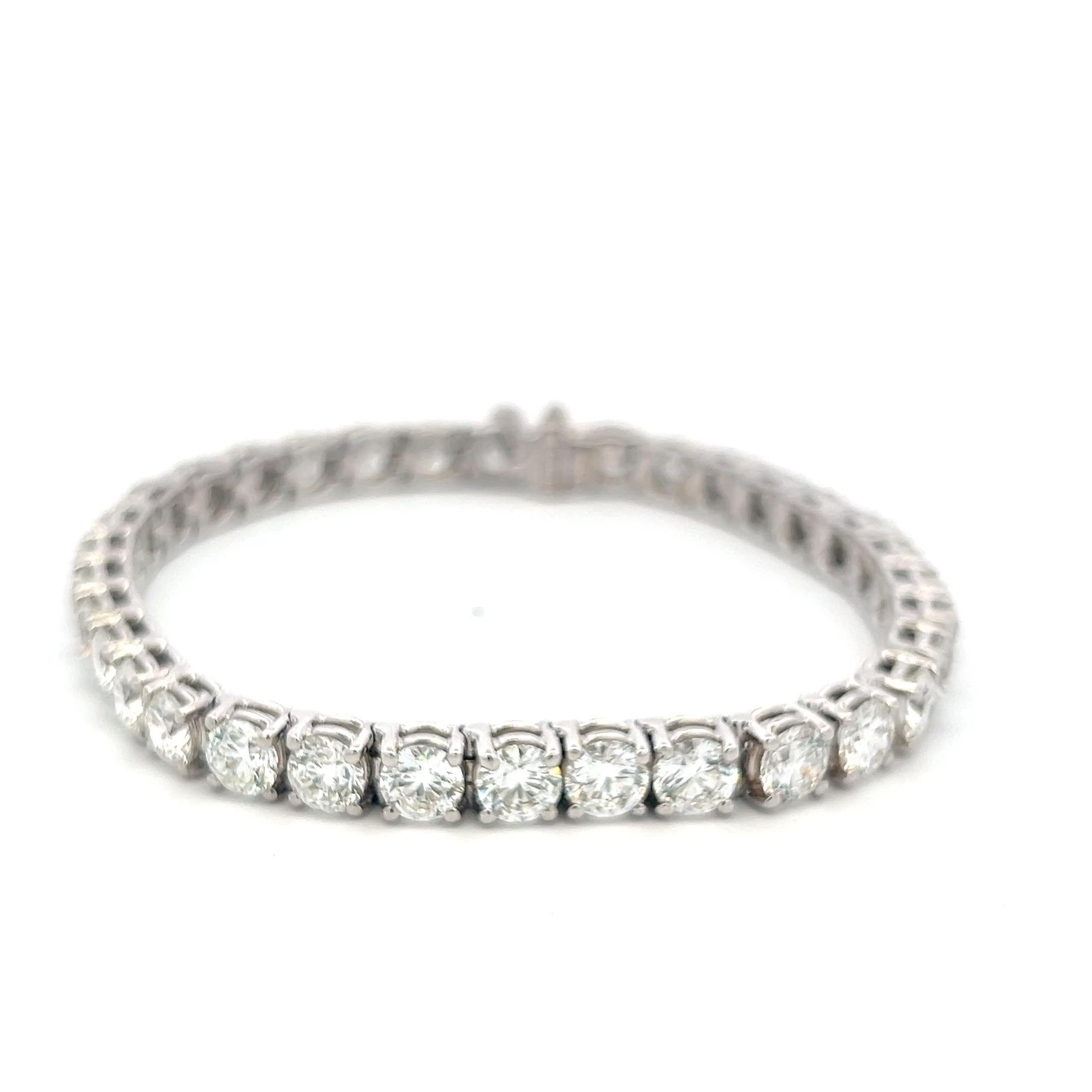 New Platinum Tennis Bracelet with 17.14 Carat Round Diamonds I VVS1/VVS2 GIA