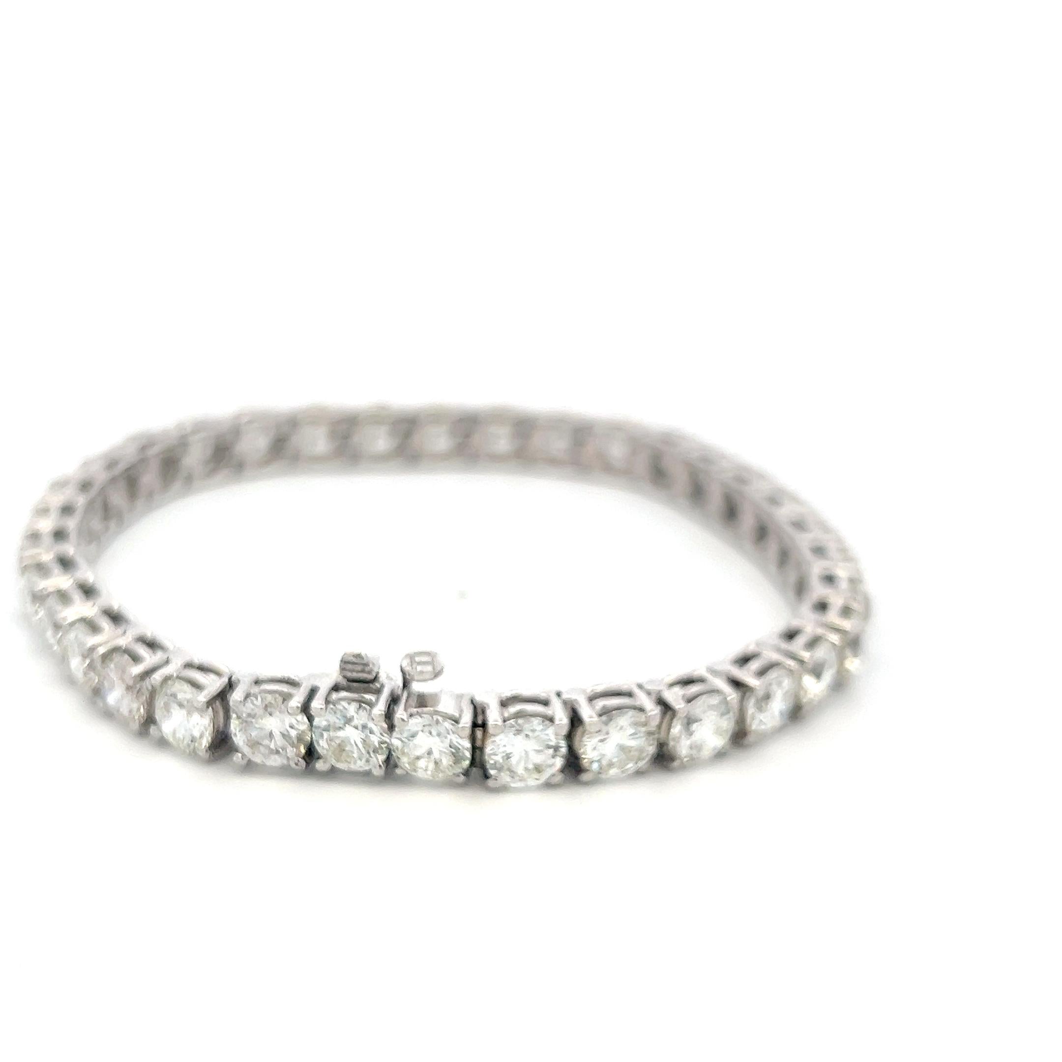 New Platinum Tennis Bracelet with 17.14 Carat Round Diamonds I VVS1/VVS2 GIA